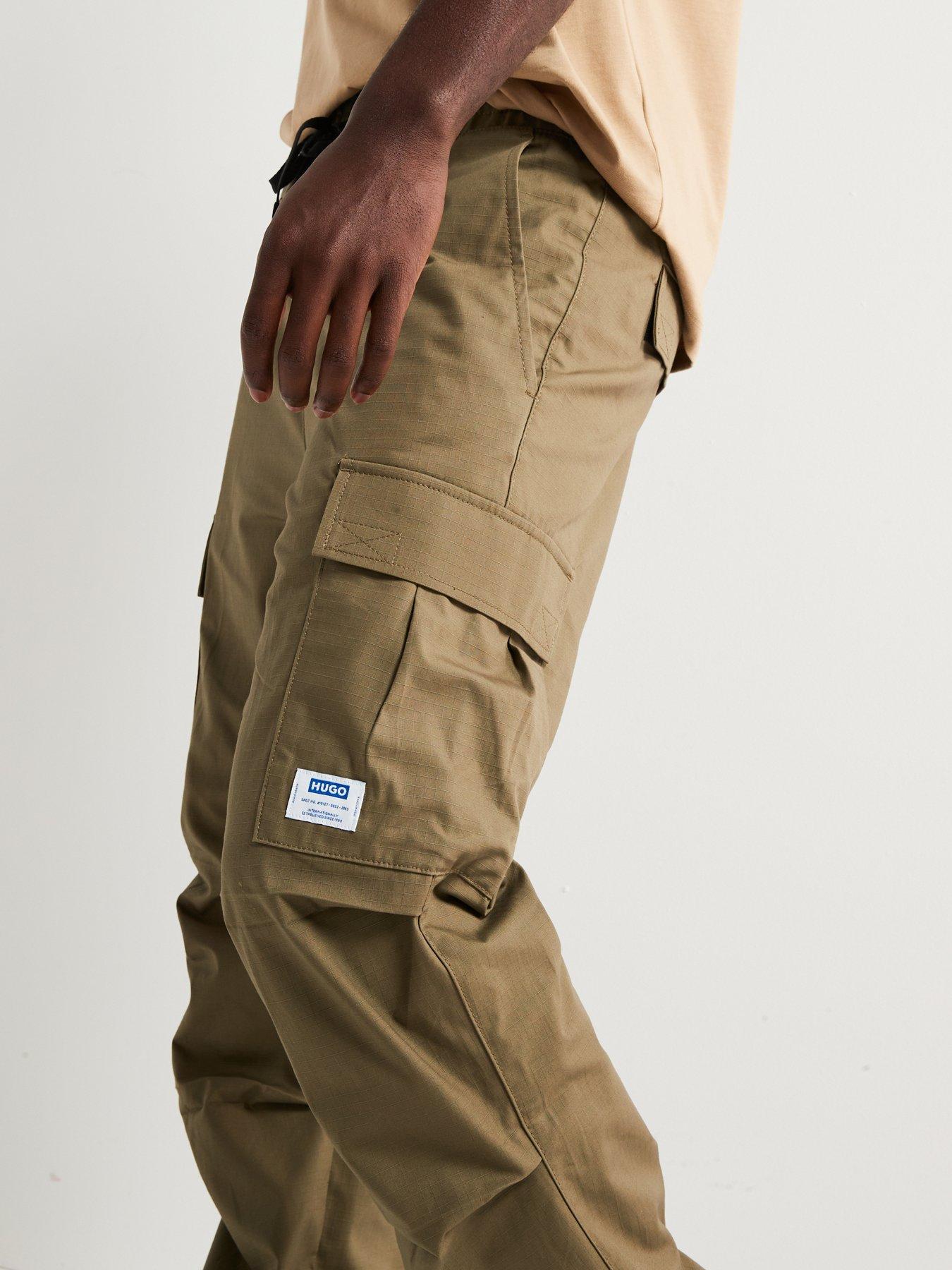 hugo-blue-gadic242-relaxed-fit-cargo-pants-khakioutfit