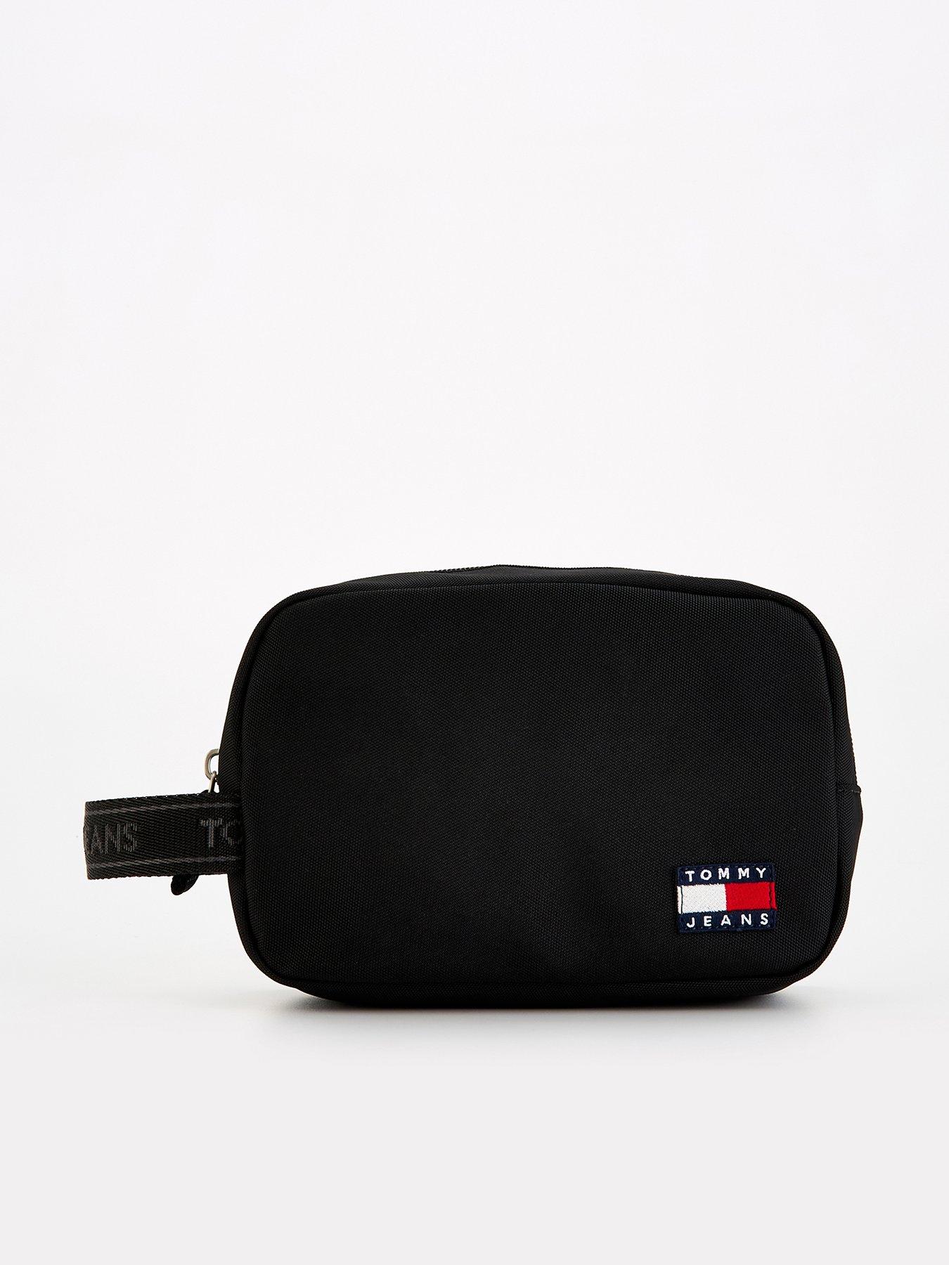 tommy-jeans-tommy-jeans-essential-daily-flag-washbag-black