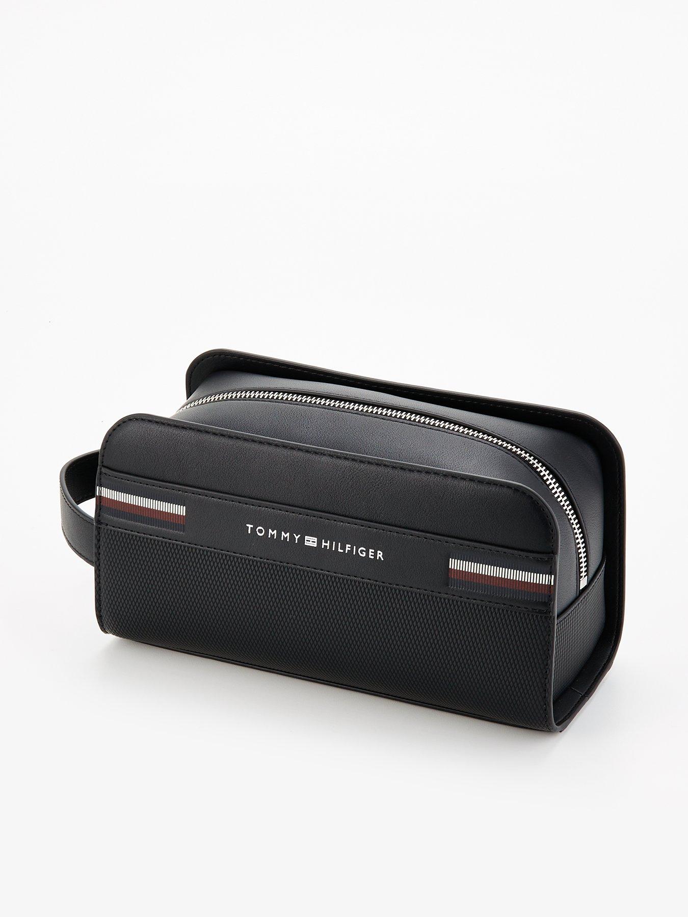 tommy-hilfiger-tommy-hilfiger-global-stripe-texture-medium-washbag-blackback