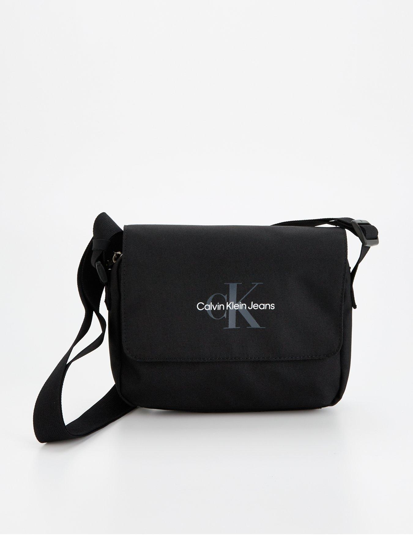 calvin-klein-jeans-calvin-klein-jeans-mono-logo-sport-essentials-flap-nylon-camera-bag-black