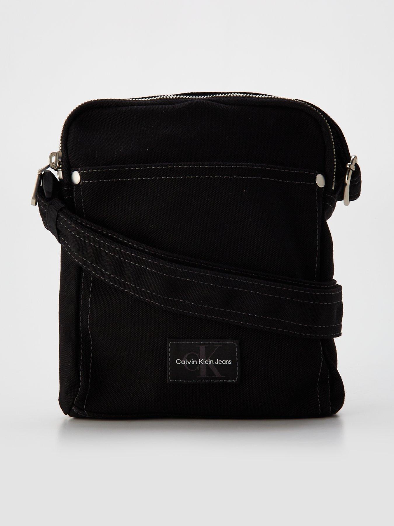 calvin-klein-jeans-calvin-klein-jeans-sport-essentials-canvas-reporter-bag-black