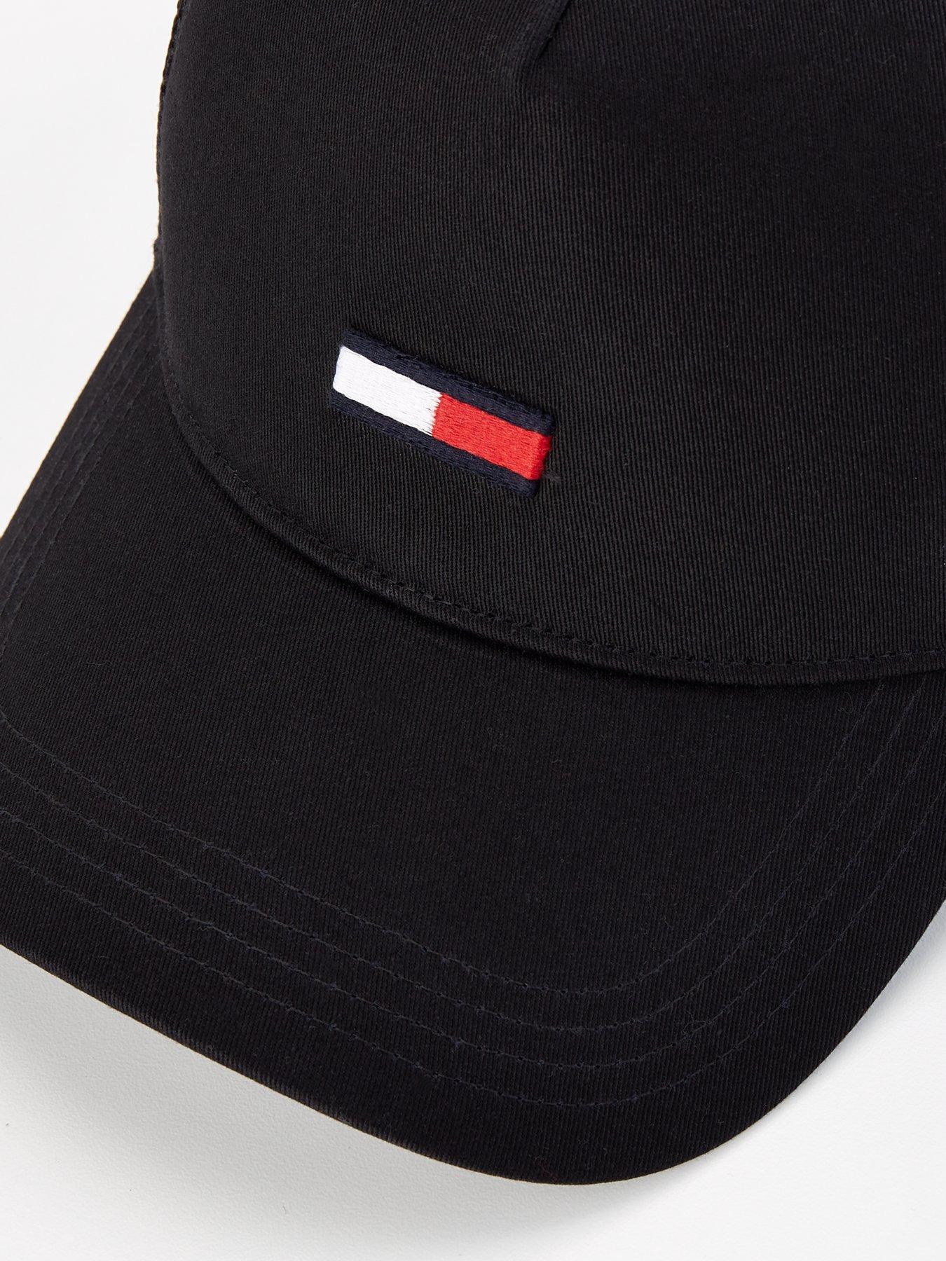 tommy-jeans-tommy-jeans-elongated-flag-trucker-baseball-cap-blackoutfit