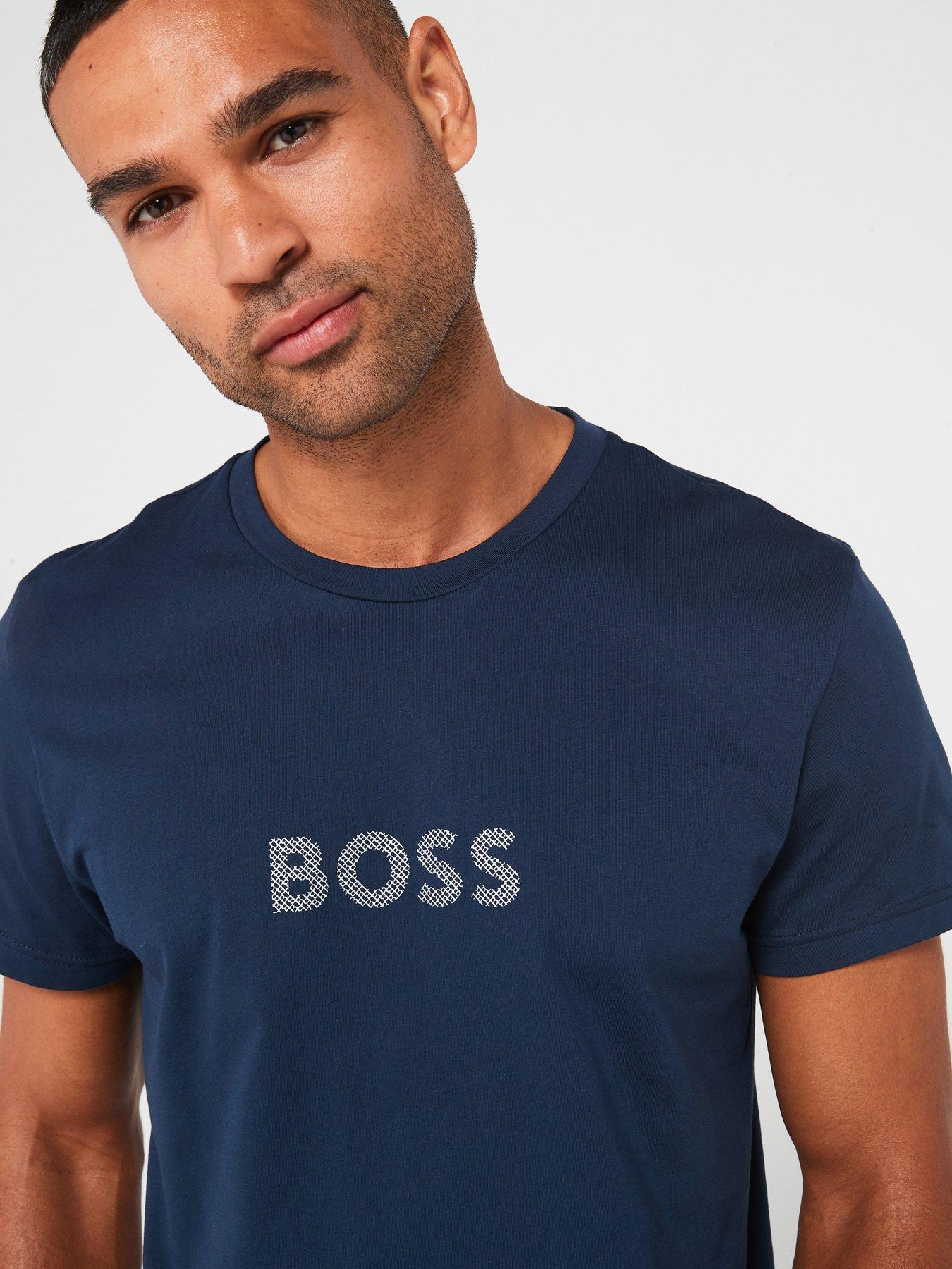 boss-t-shirt-metallic-logo-t-shirtoutfit