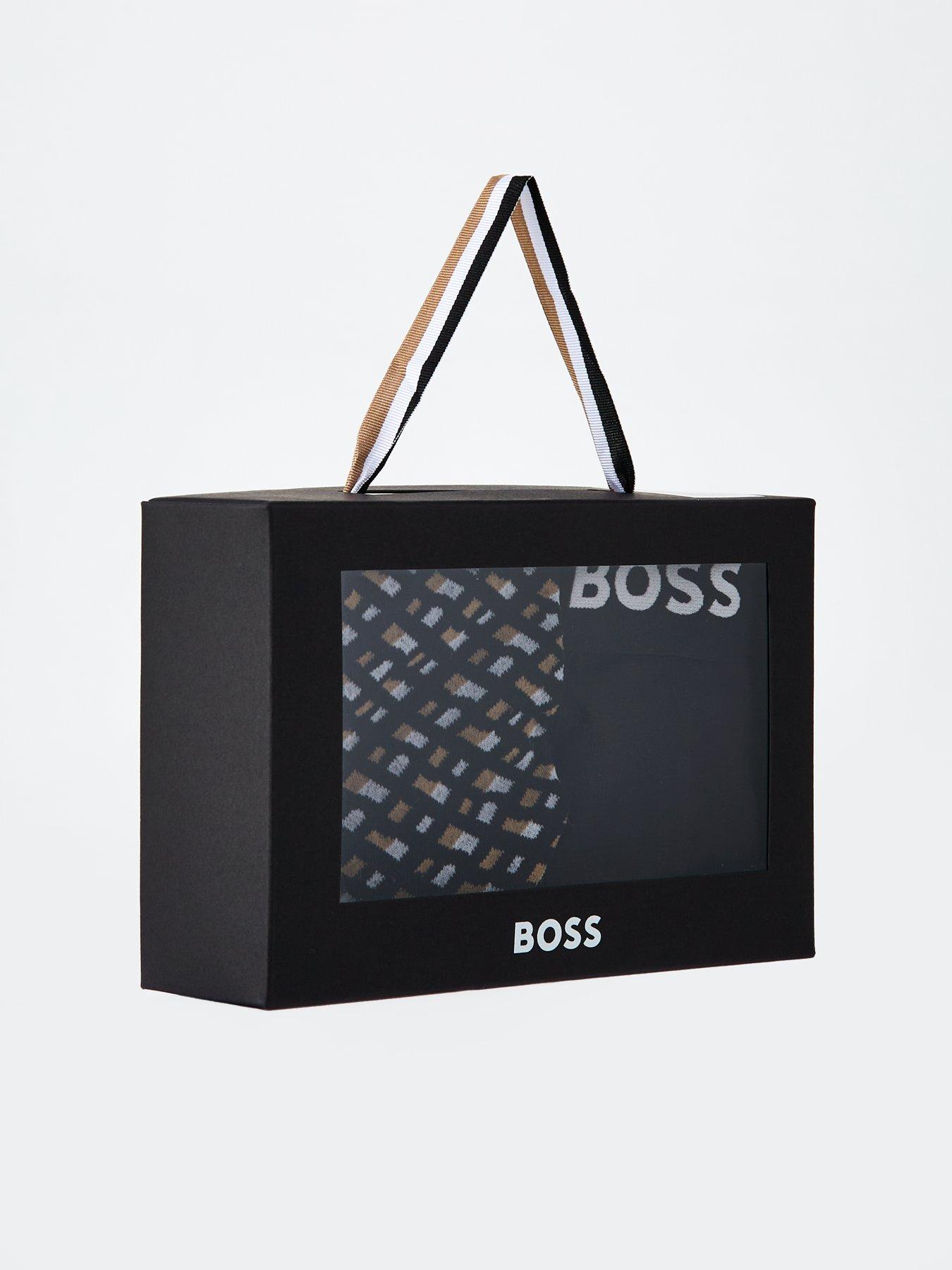 boss-bb-monogram-trunk-and-sock-gift-setback