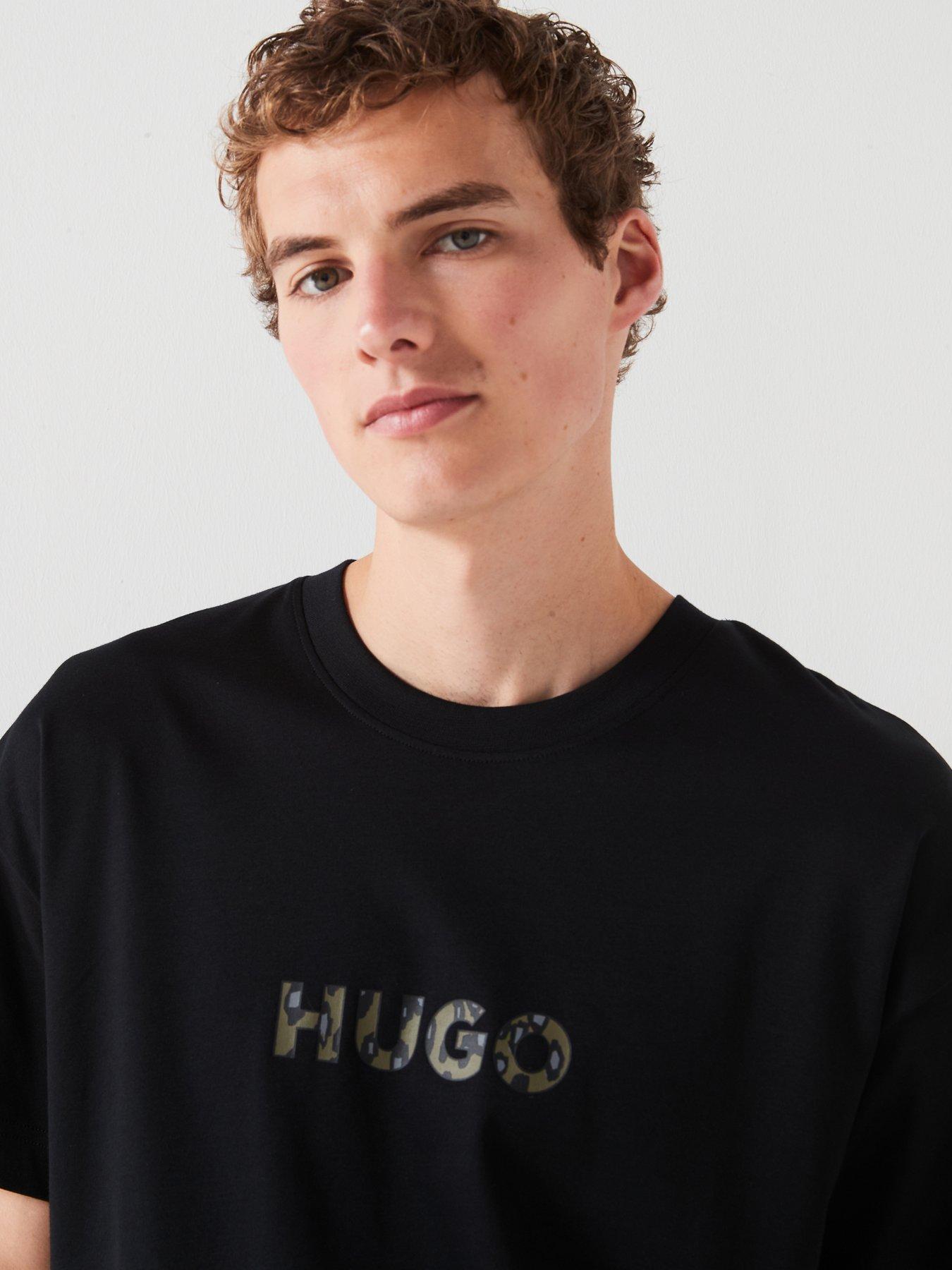 hugo-relaxed-fit-digital-animal-t-shirtoutfit