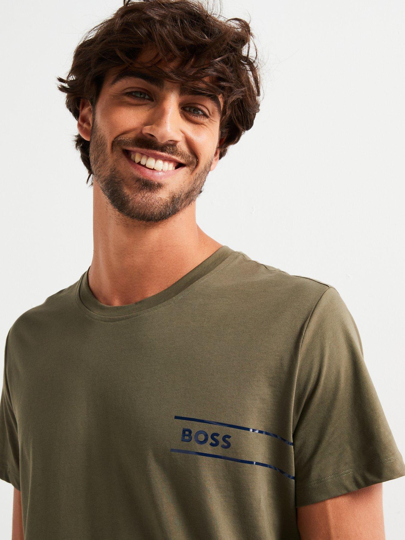 boss-rn24-slim-fit-chest-logo-t-shirtoutfit