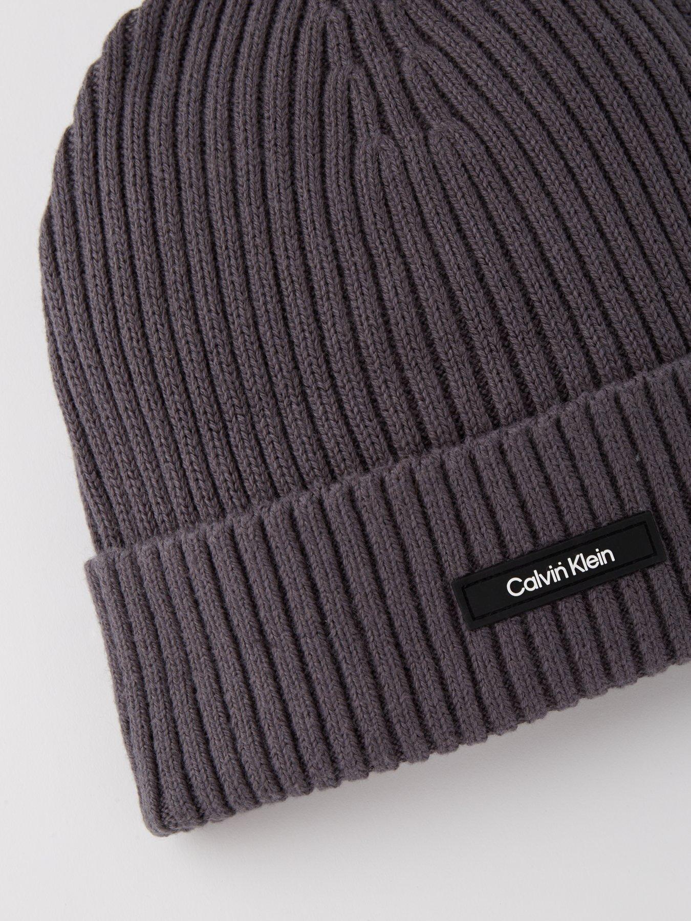 calvin-klein-calvin-klein-classic-cotton-tab-logo-rib-beanie-greyoutfit