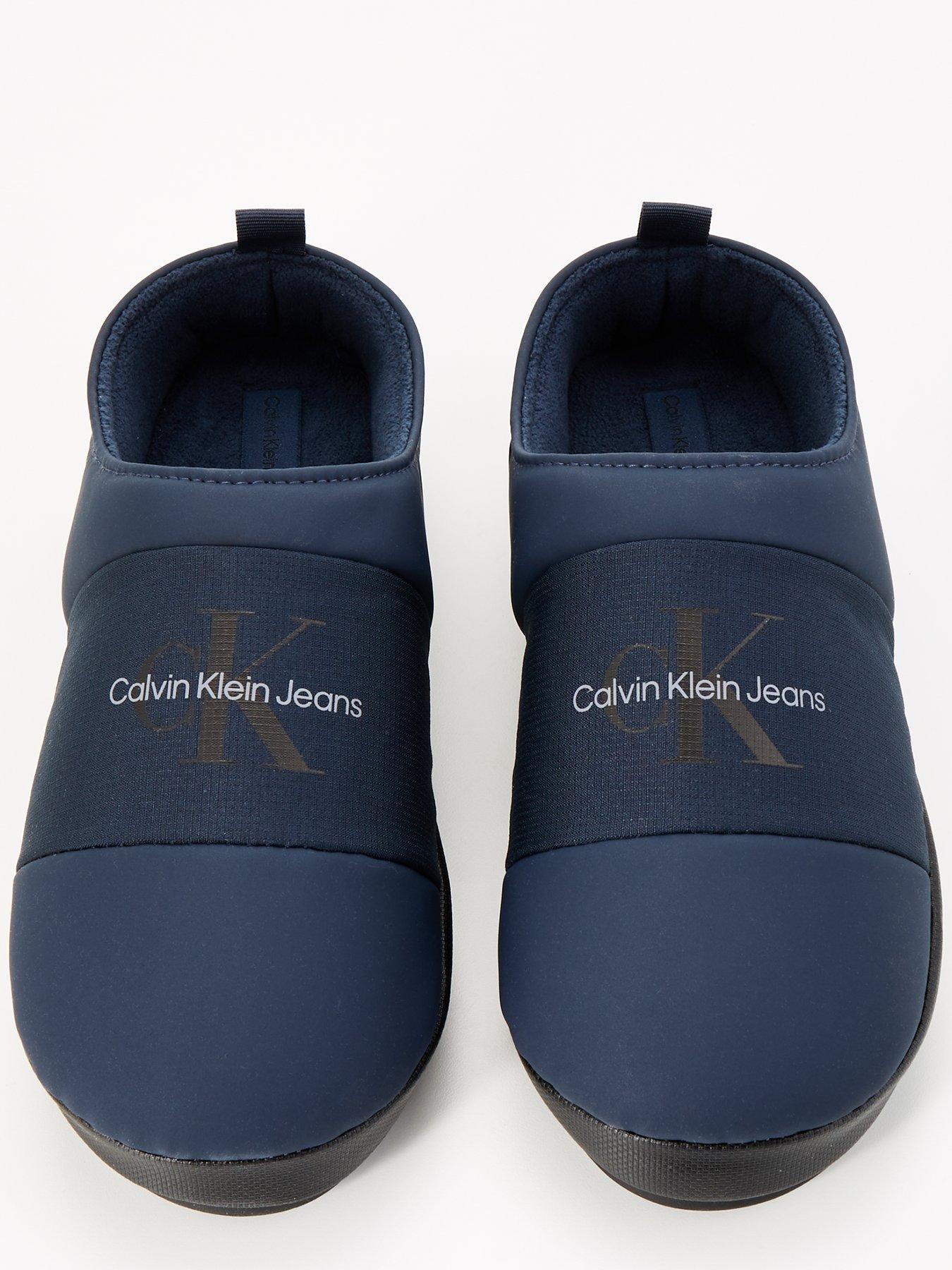 calvin-klein-jeans-calvin-klein-jeans-mono-logo-quilted-mule-slipper-navyoutfit