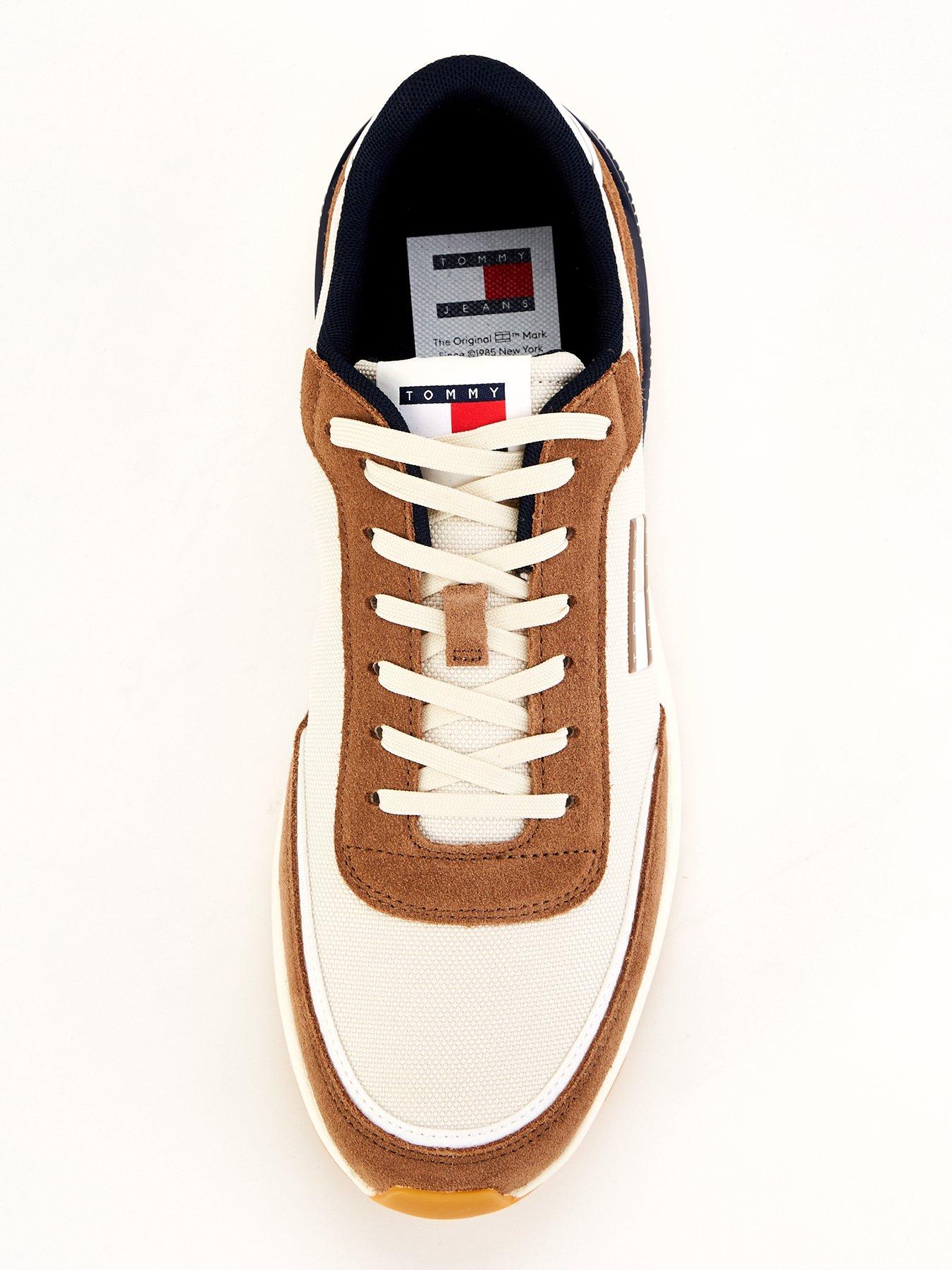 tommy-jeans-tommy-jeans-suede-contrast-technical-runners-light-brownoutfit