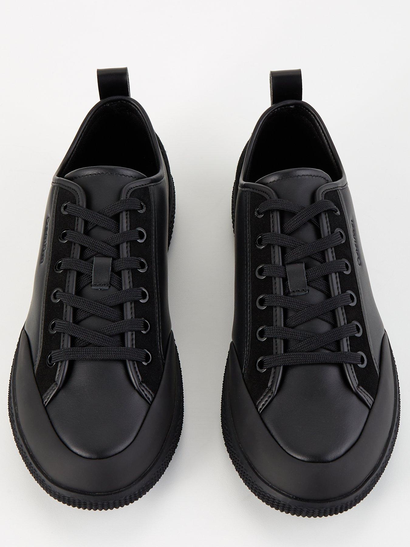 calvin-klein-calvin-klein-low-top-patent-trim-lace-up-sneakers-blackoutfit