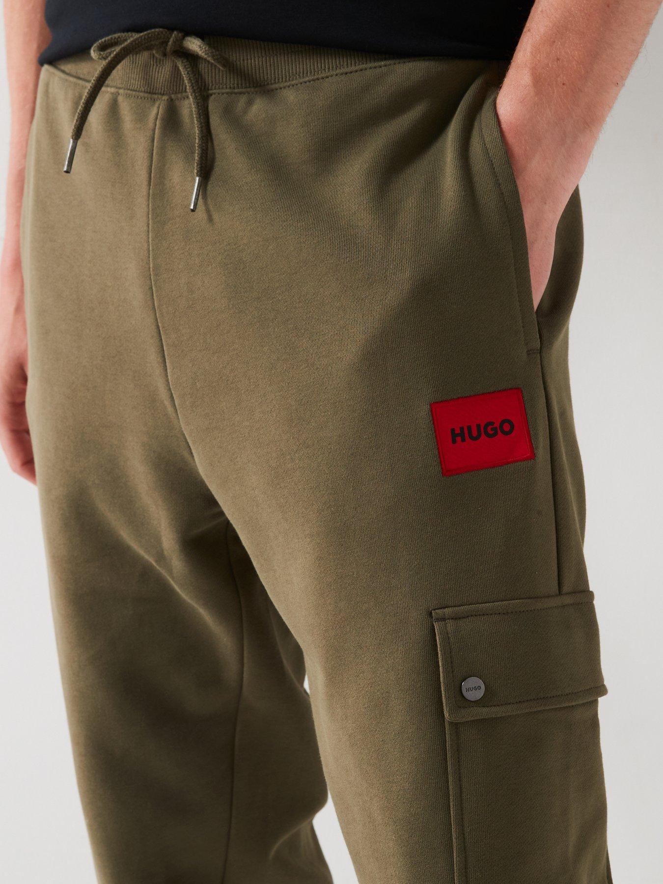 hugo-hugo-dwellrom-relaxed-fit-jersey-cargo-pants-khakioutfit