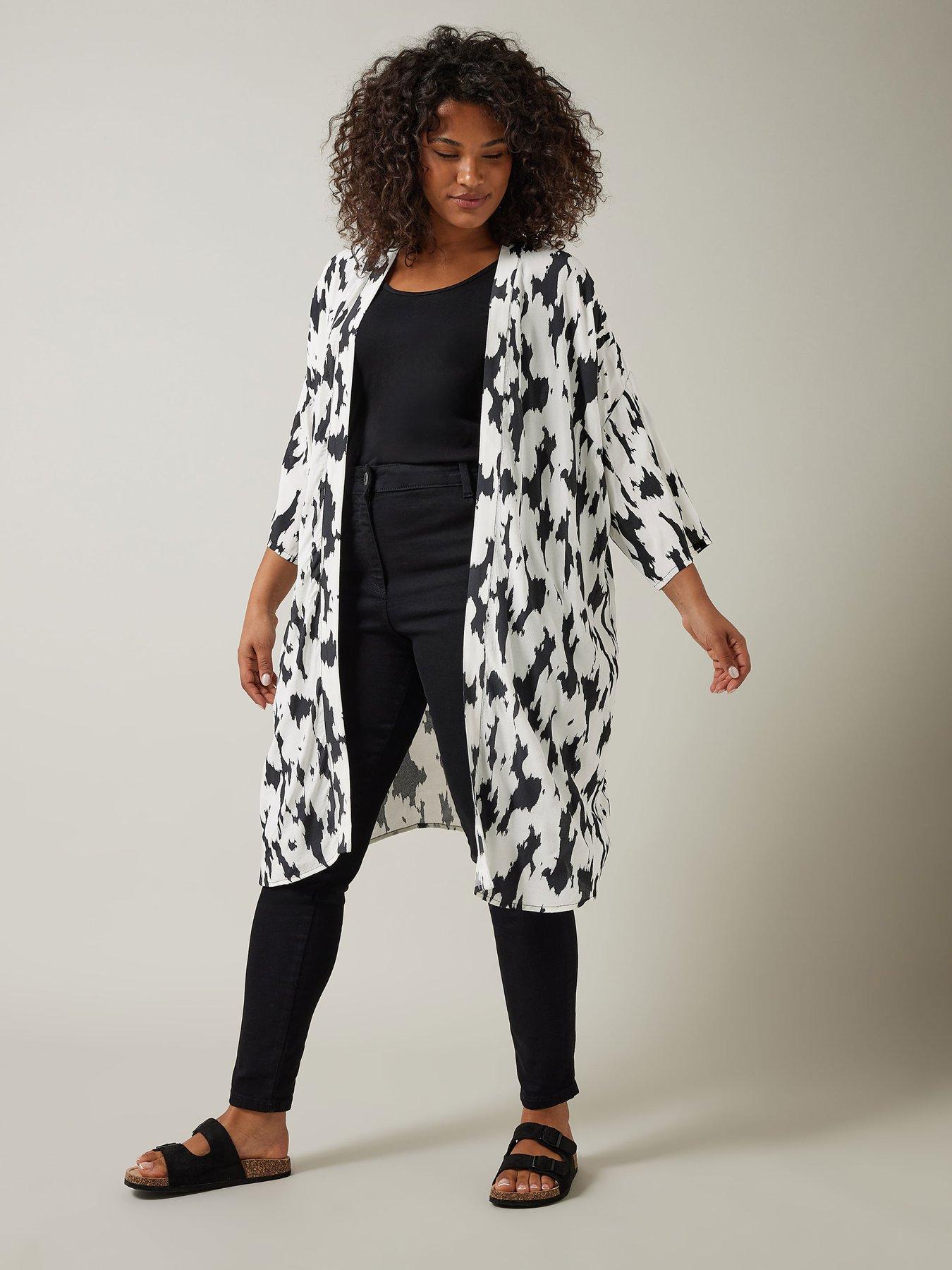 evans-printed-kimono-ivoryback