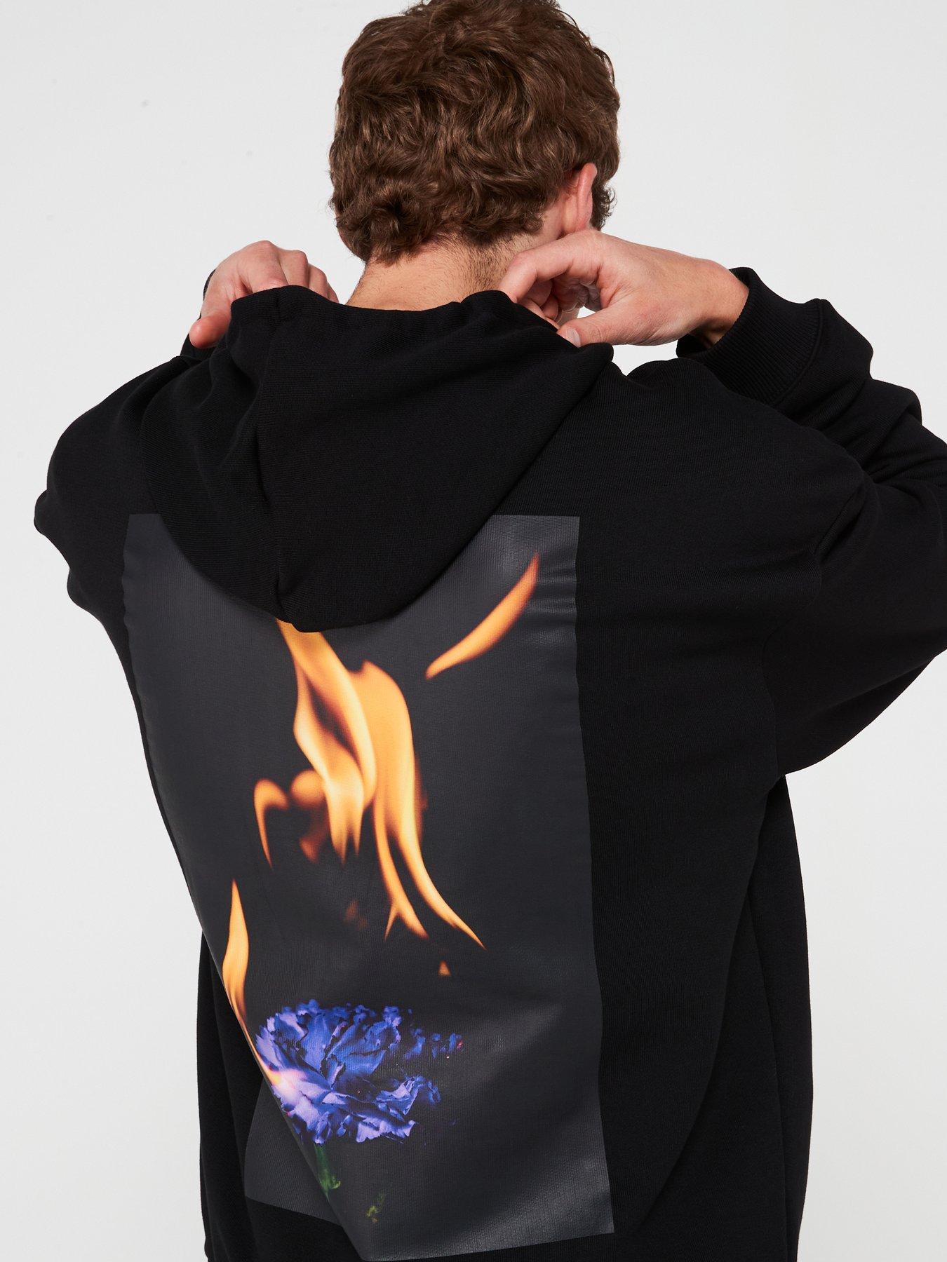 hugo-hugo-dflohood-floral-fire-back-logo-oversize-fit-overhead-hoodie-blackoutfit