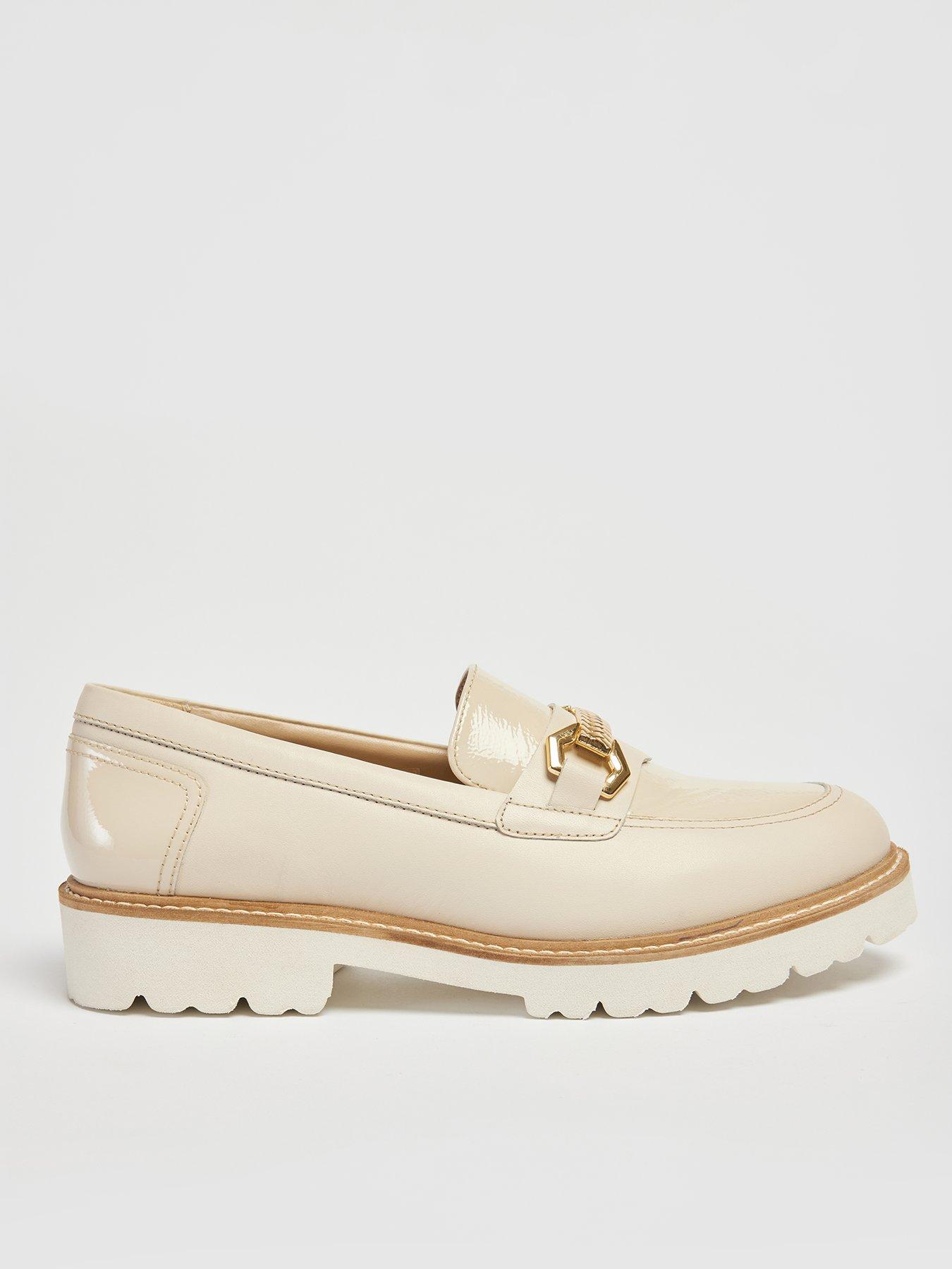 pod-kendal-off-white-loafer