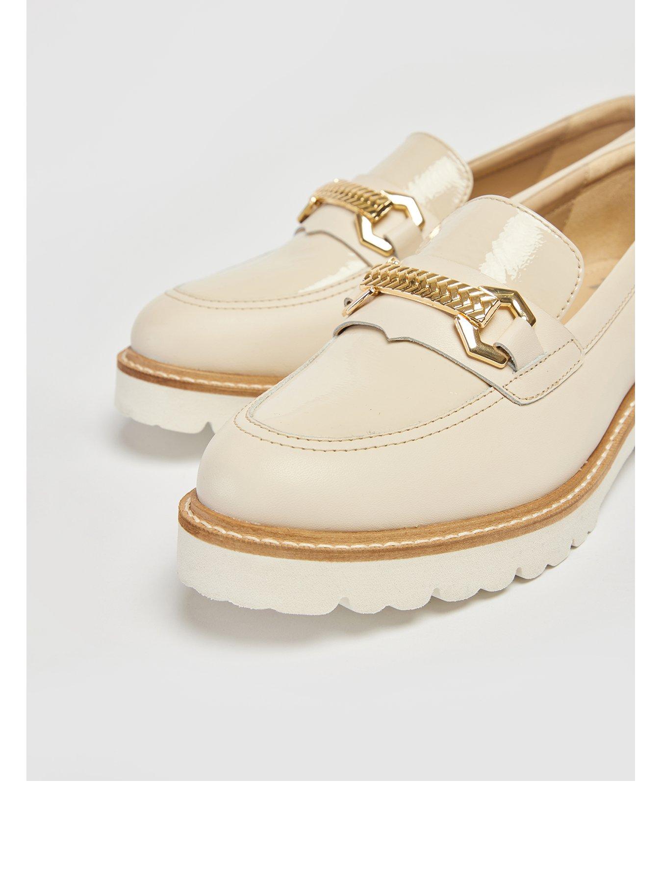 pod-kendal-off-white-loaferback