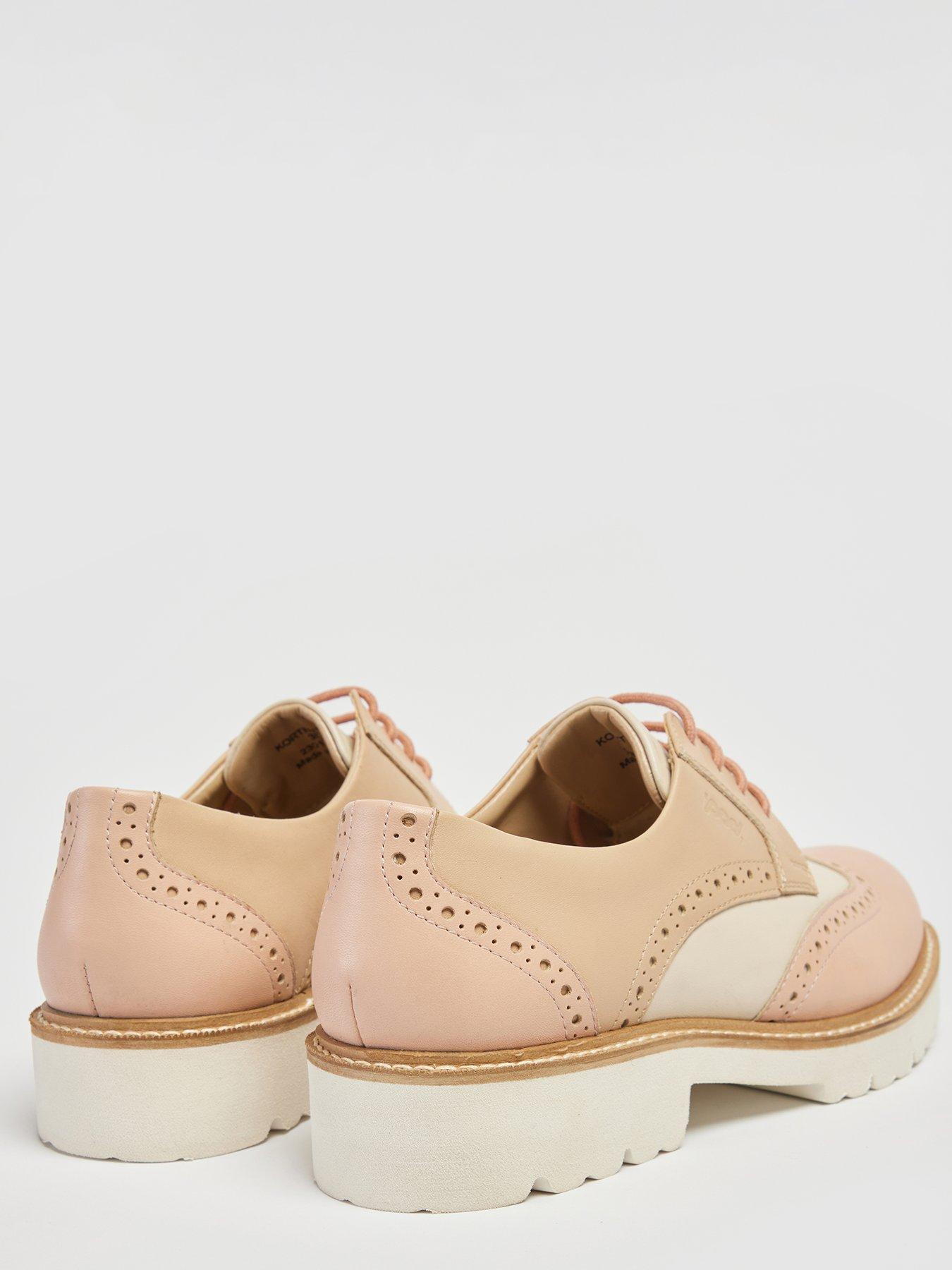 pod-kortney-pink-brogueoutfit