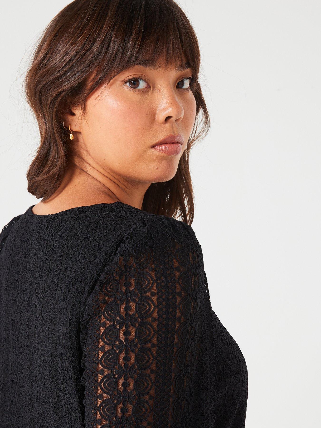 v-by-very-curve-all-over-lace-blouse-blackdetail