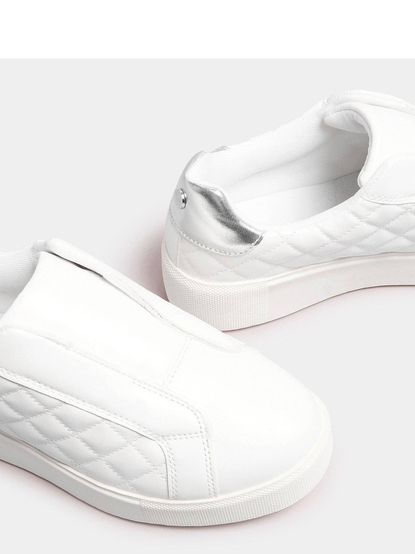 yours-wide-fit-wedge-trainer-quilted-whiteoutfit