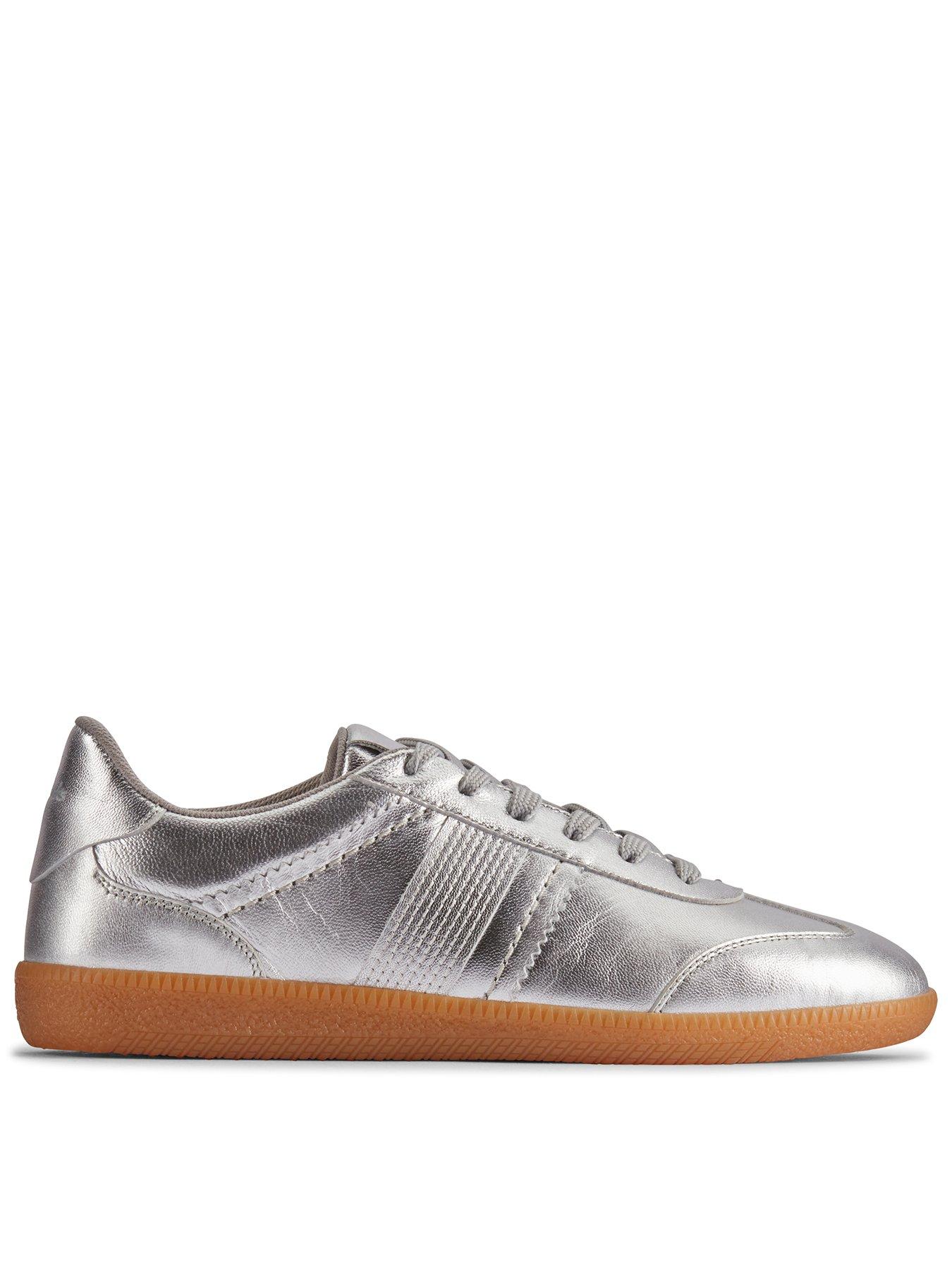 undefined Stara Wal Metallic Trainer - Silver