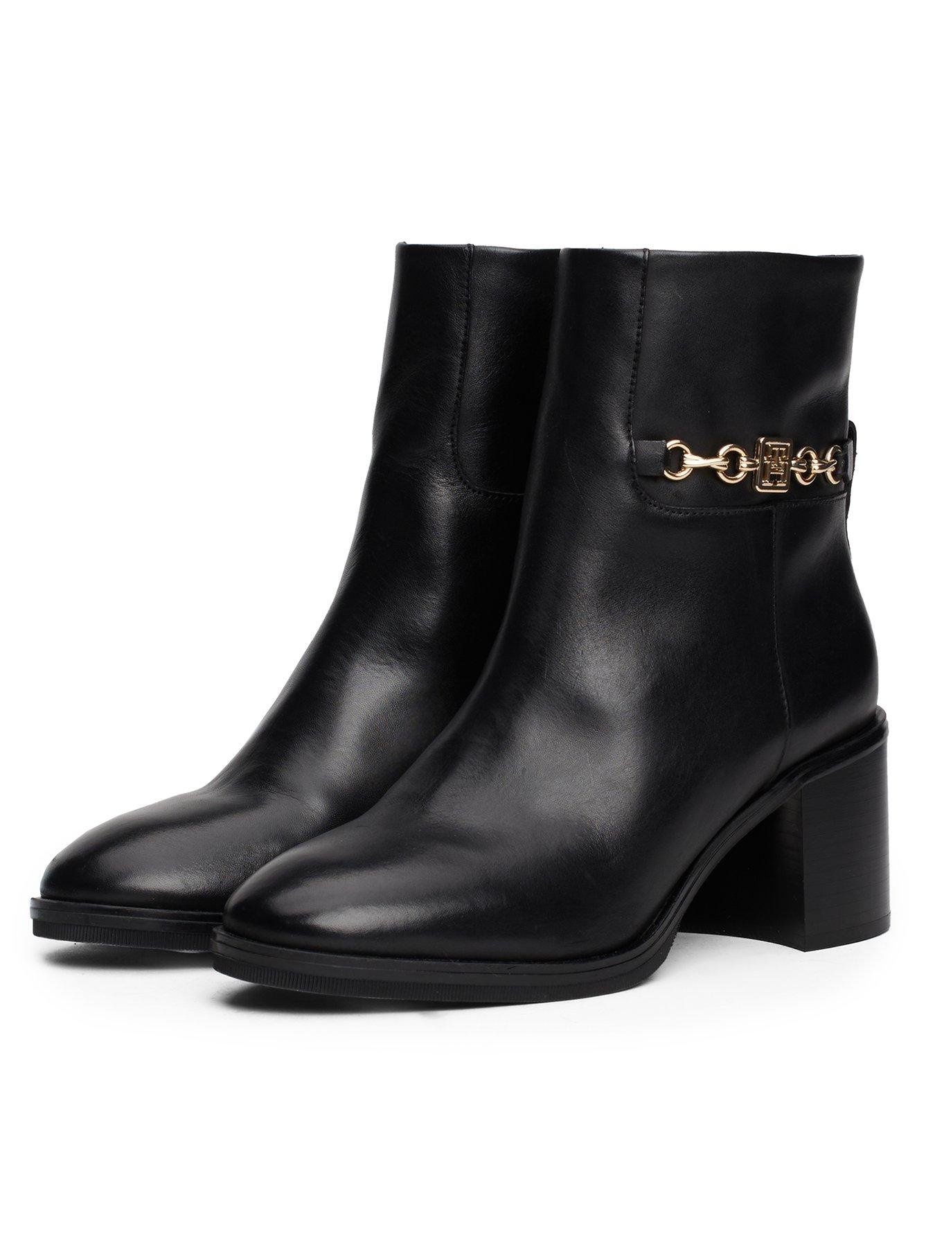 tommy-hilfiger-chain-detail-leather-ankle-boots-blackstillFront