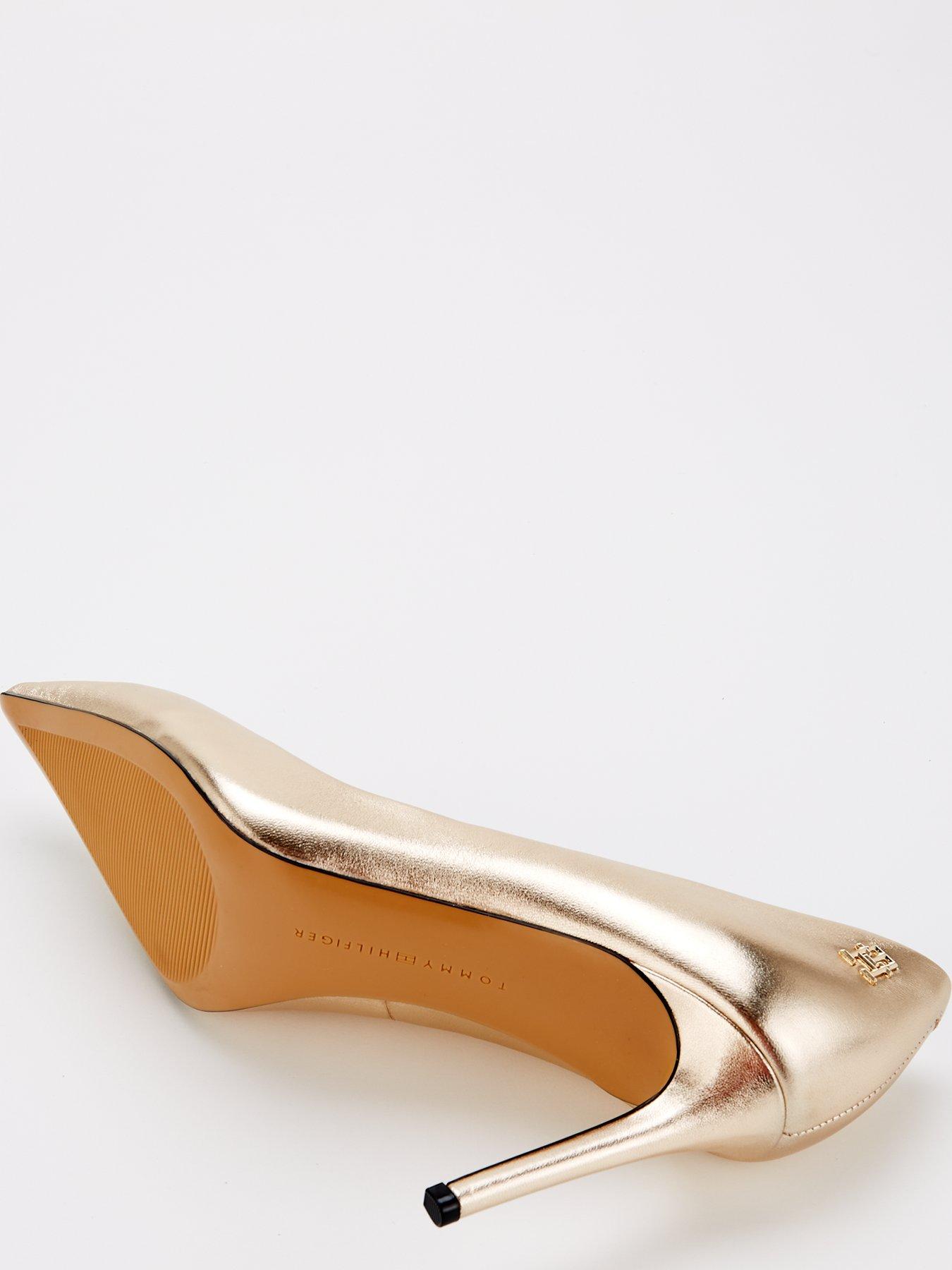 tommy-hilfiger-pointed-metallic-heels-golddetail