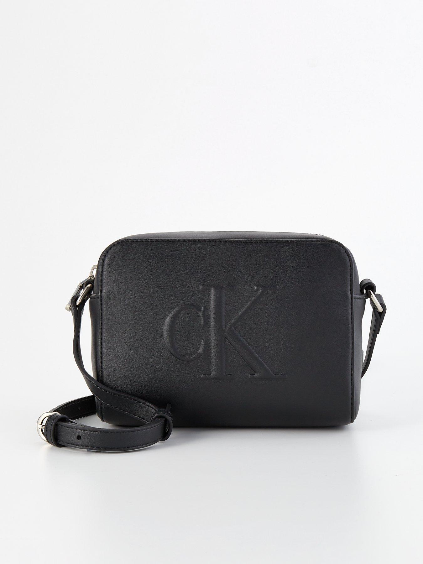 calvin-klein-jeans-sculpted-camera-bag-black