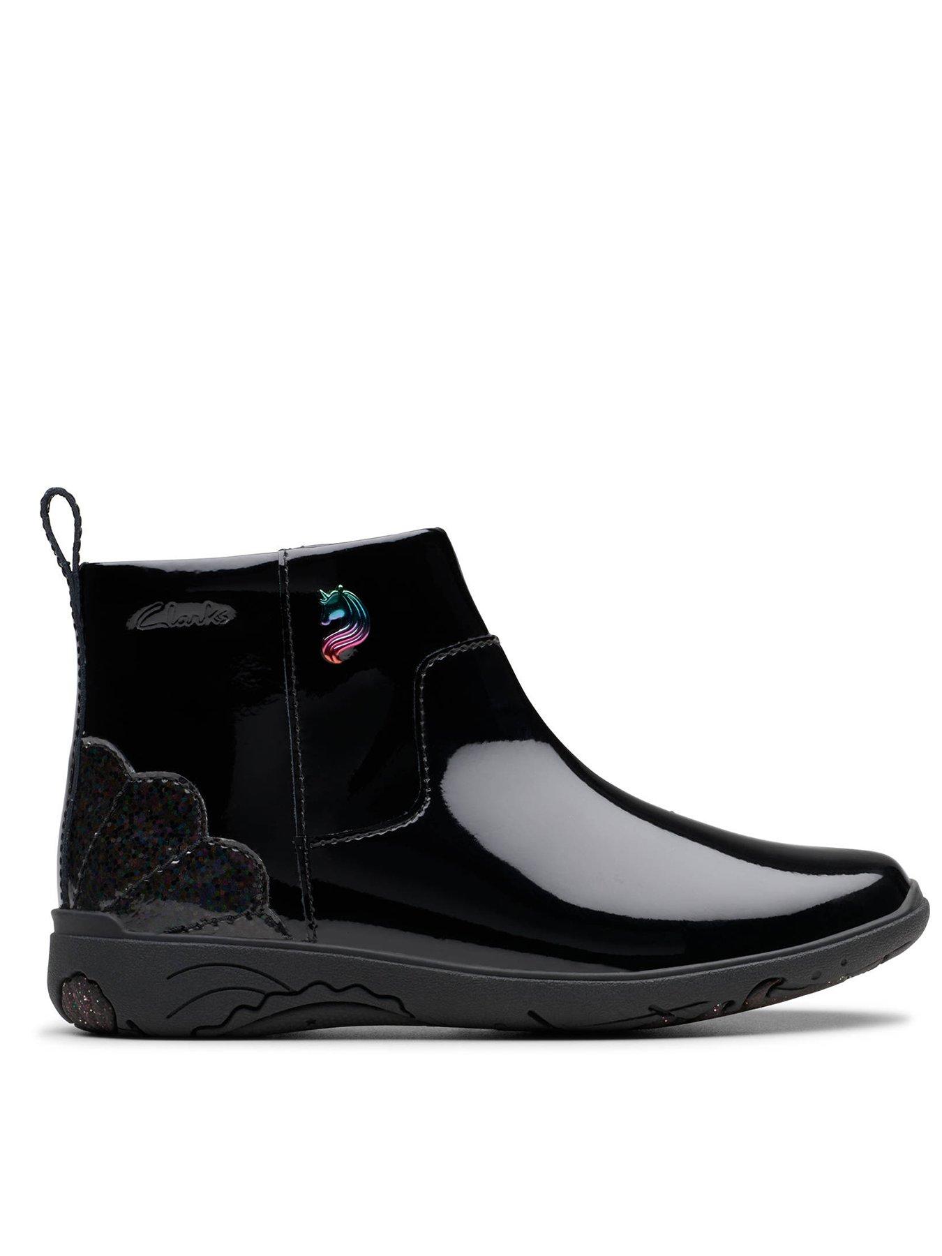 clarks-kids-relda-glow-patent-ankle-boot-black