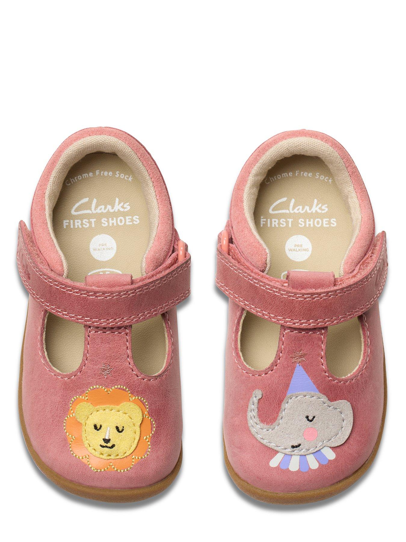 clarks-baby-first-roamer-hats-pre-walker-shoeoutfit