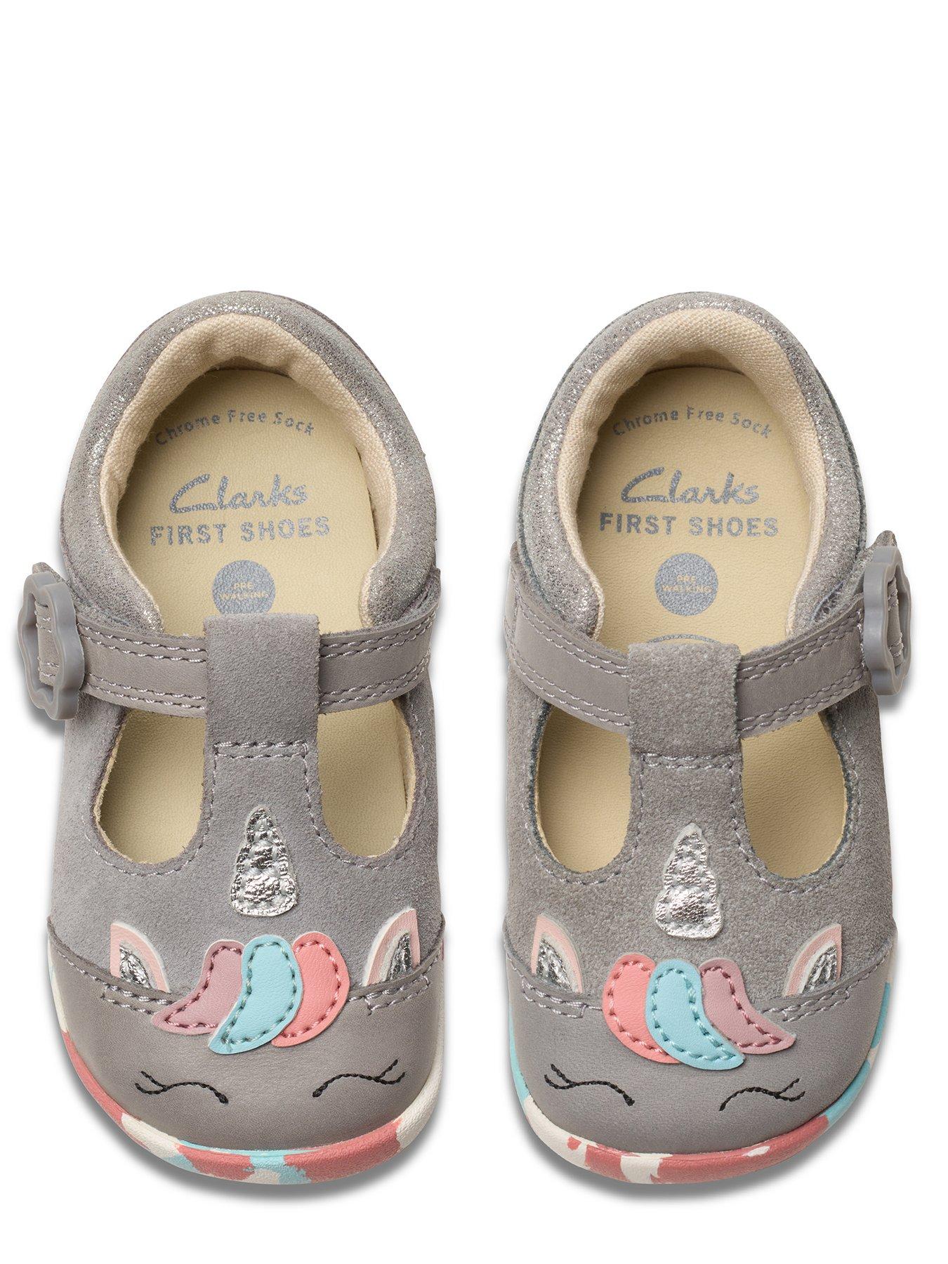 clarks-baby-first-roamer-myth-pre-walker-shoeoutfit