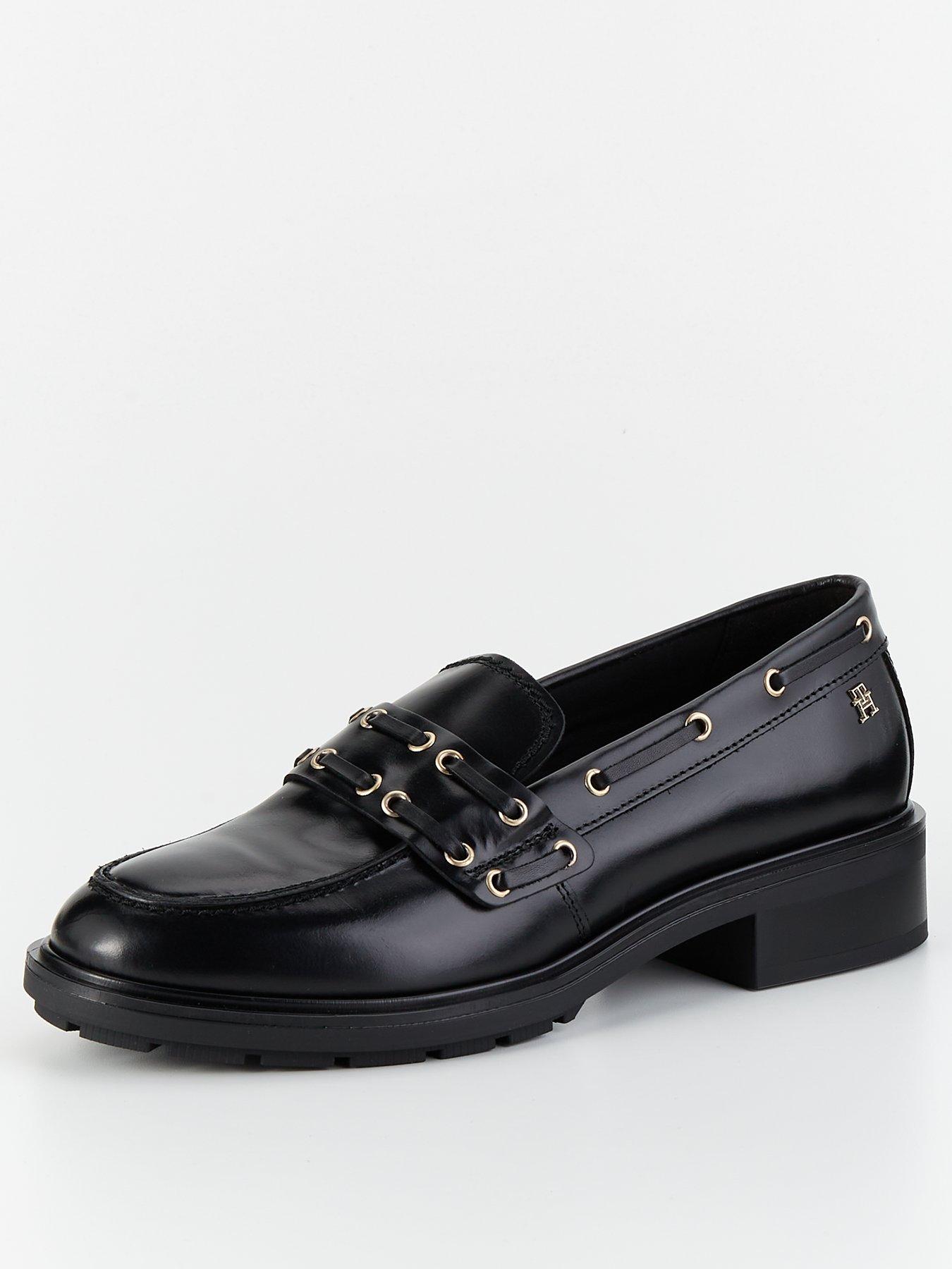 tommy-hilfiger-eyelet-detail-leather-loafers-blackstillFront