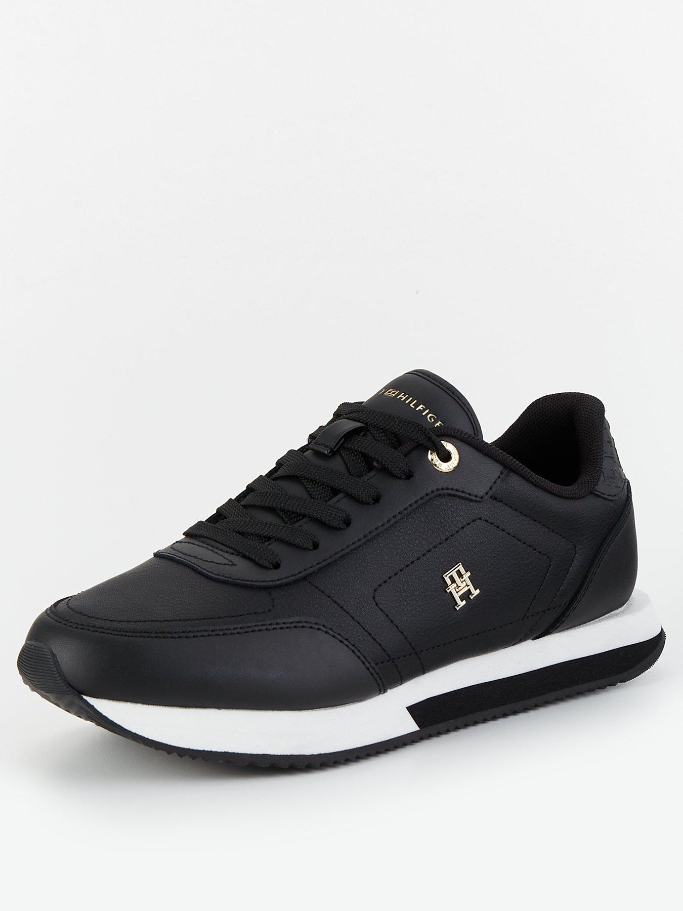 tommy-hilfiger-elevated-essential-monogram-trainer-blackstillFront