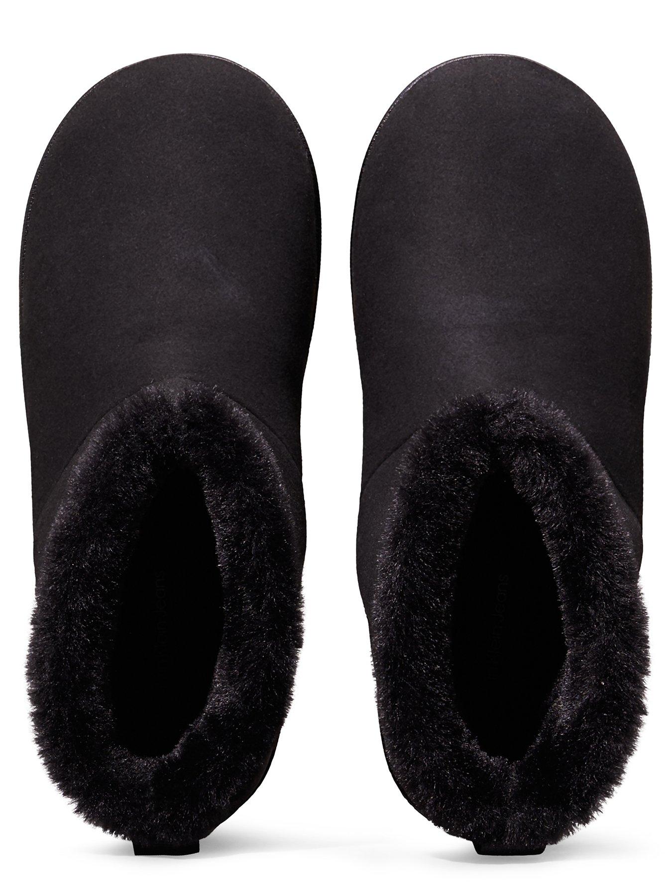 calvin-klein-jeans-fleece-lined-slipper-boots-blackoutfit