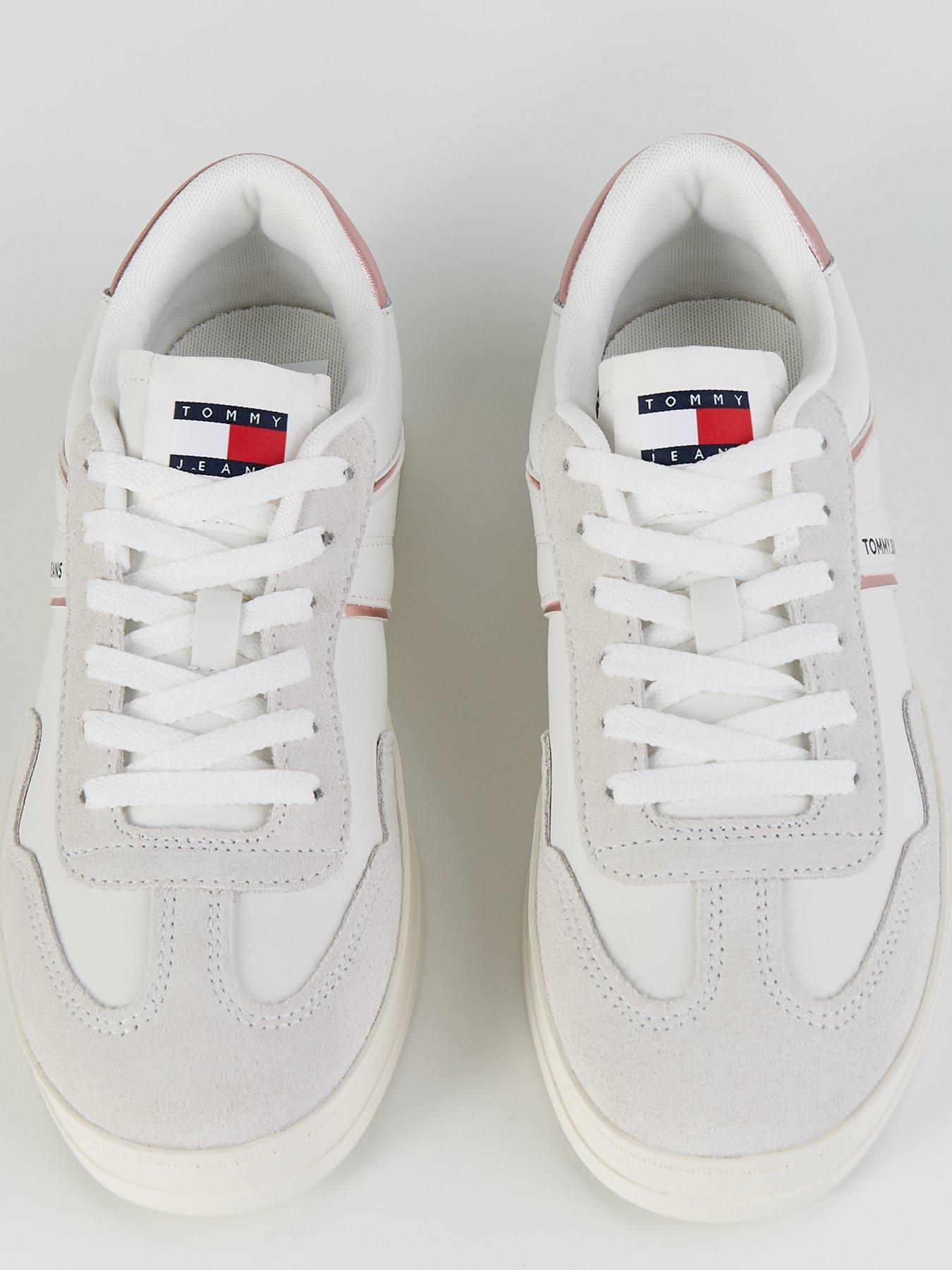 tommy-jeans-the-greenwich-trainers-whiteoutfit