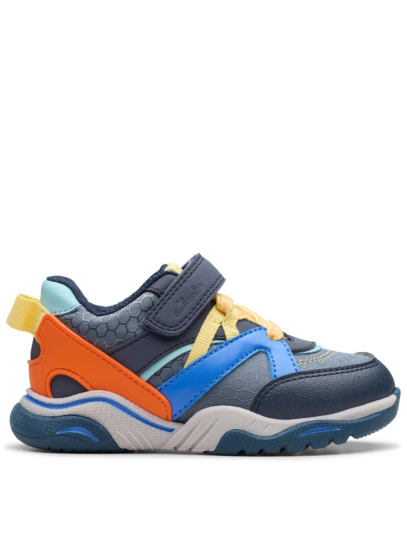 clarks-toddler-feather-pace-trainerfront