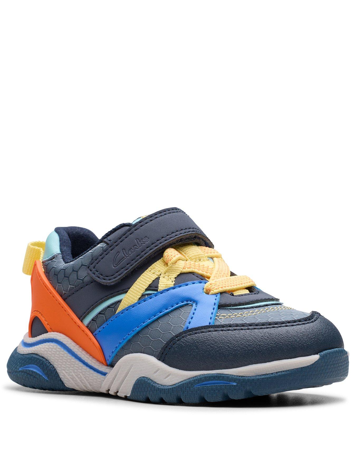 clarks-toddler-feather-pace-trainerstillFront