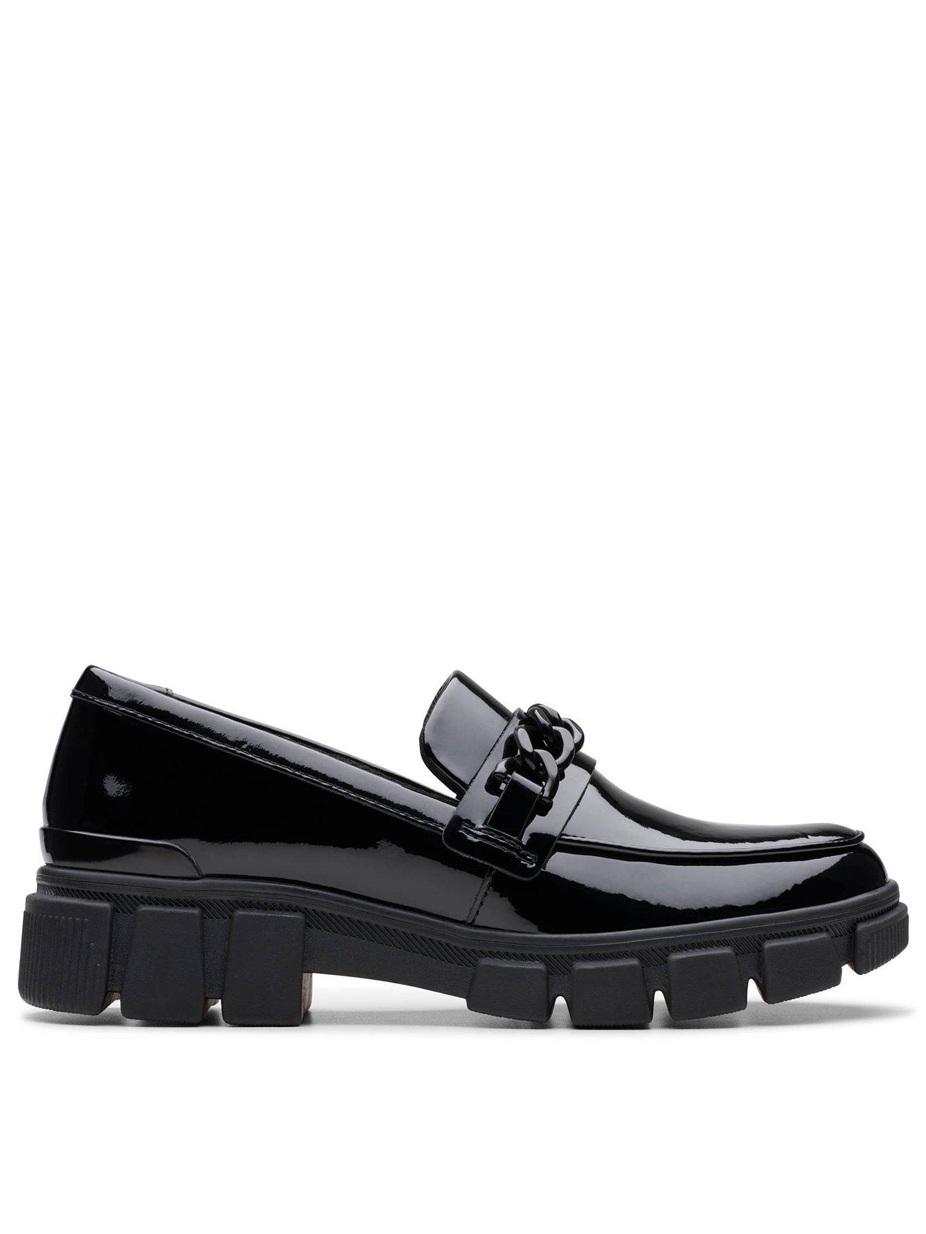 clarks-youth-evyn-walk-chain-patent-leather-loafer