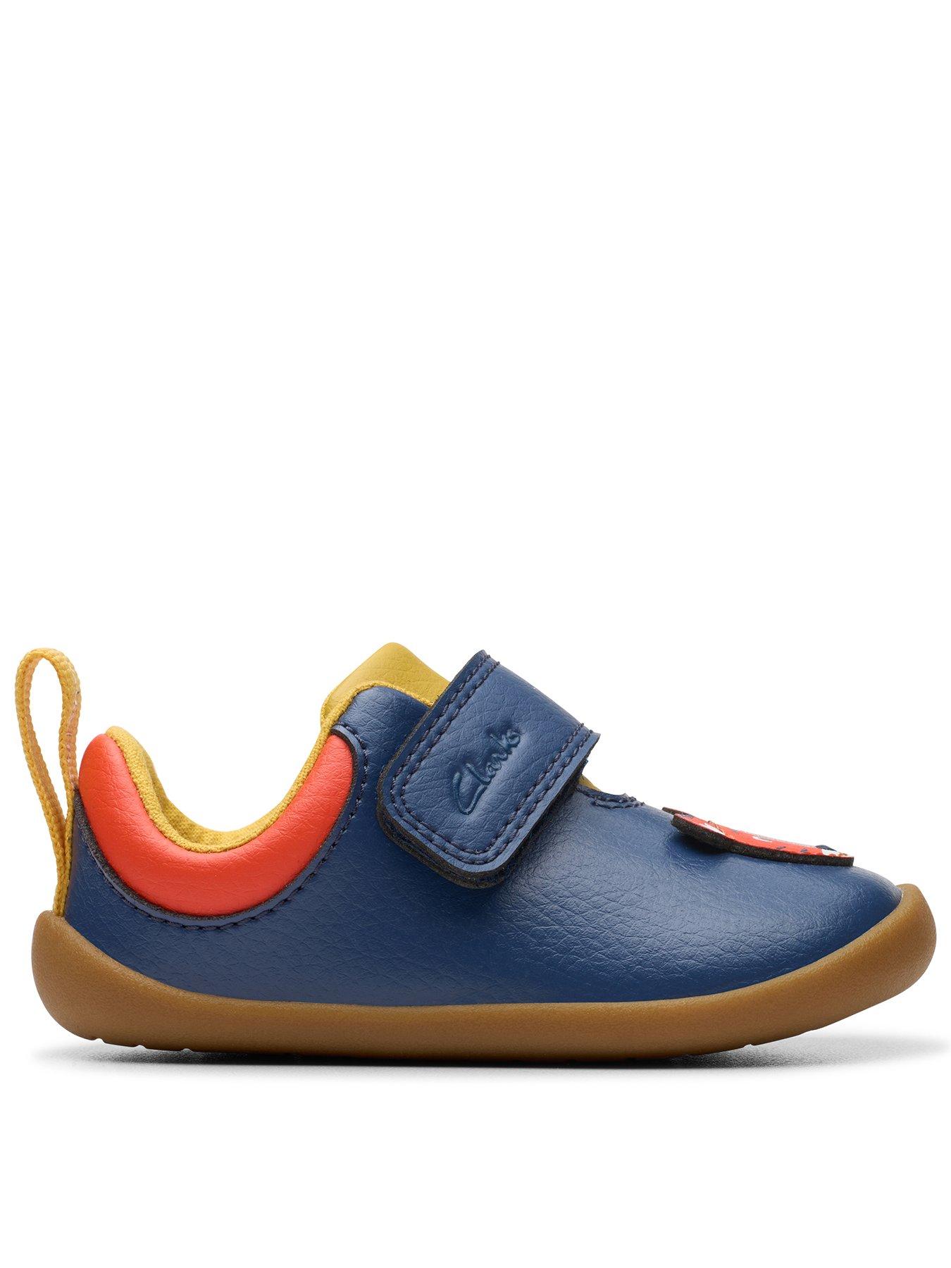 Clarks baby walking shoes best sale