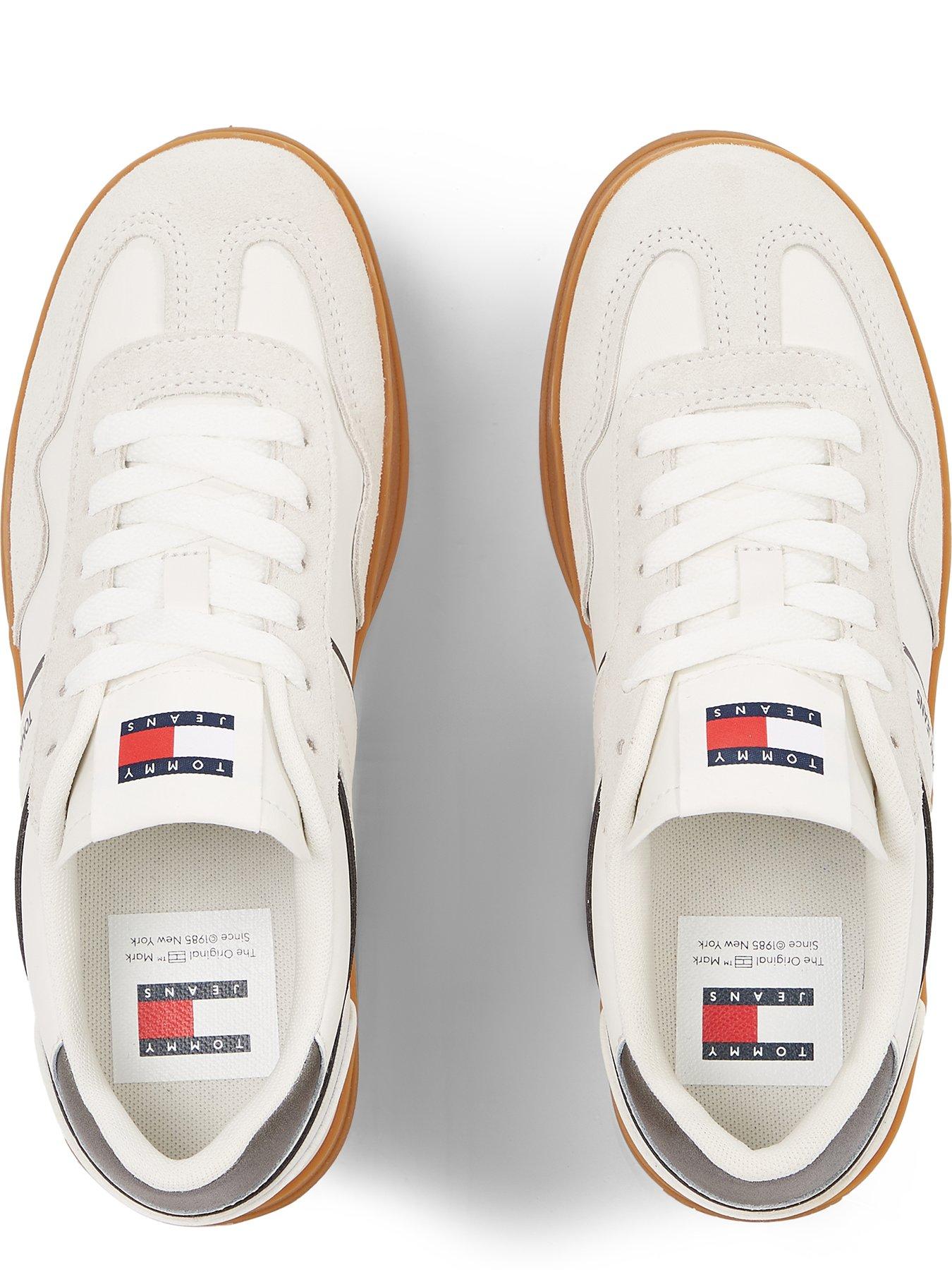 tommy-jeans-the-greenwich-trainers-whiteoutfit