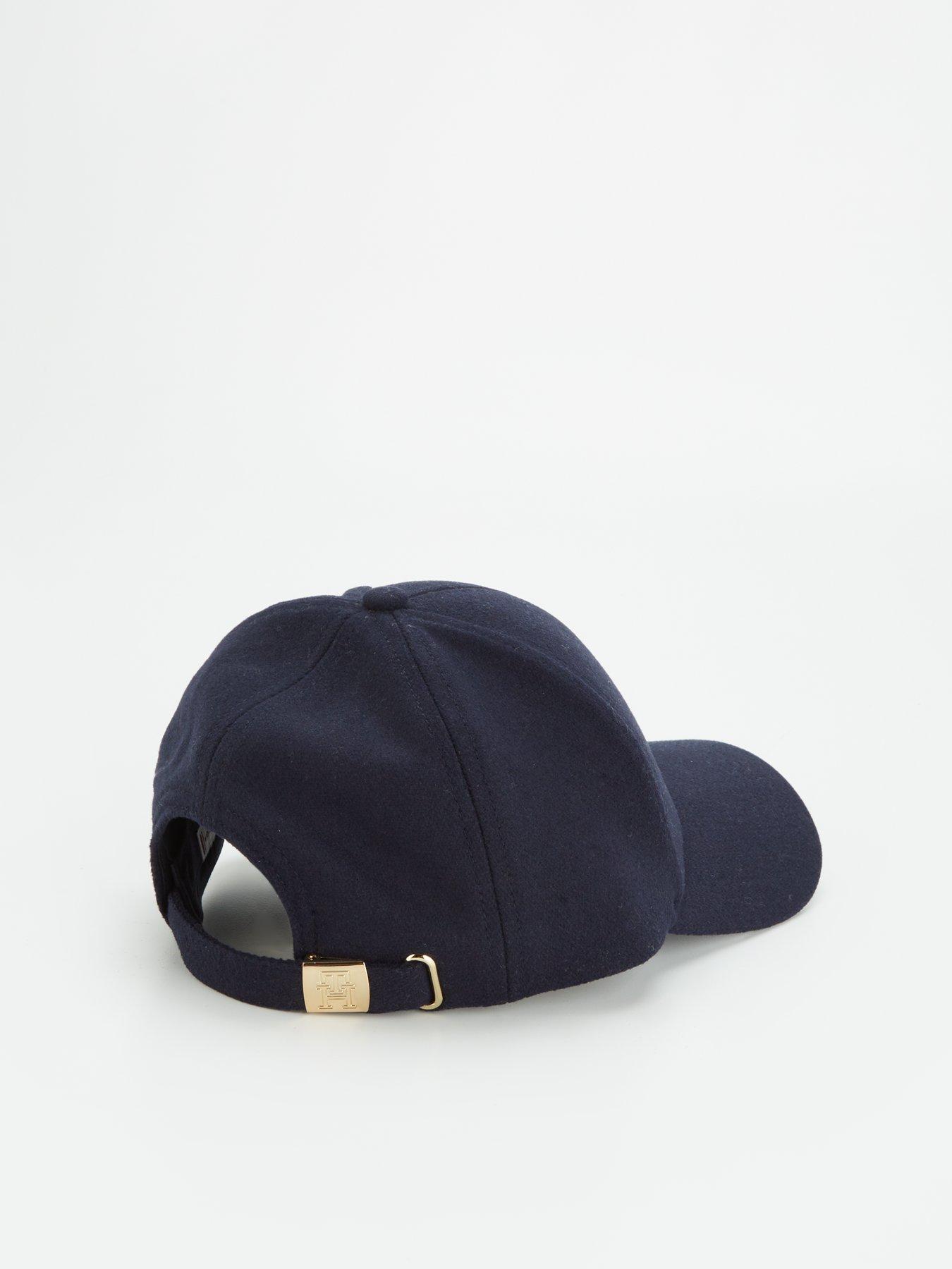 tommy-hilfiger-monogram-winter-cap-blackback