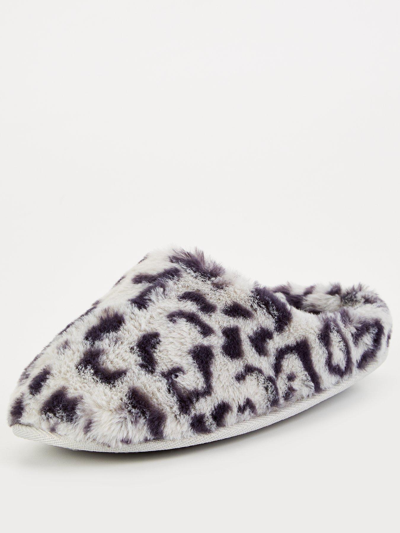 everyday-faux-fur-slipper-leopardstillFront