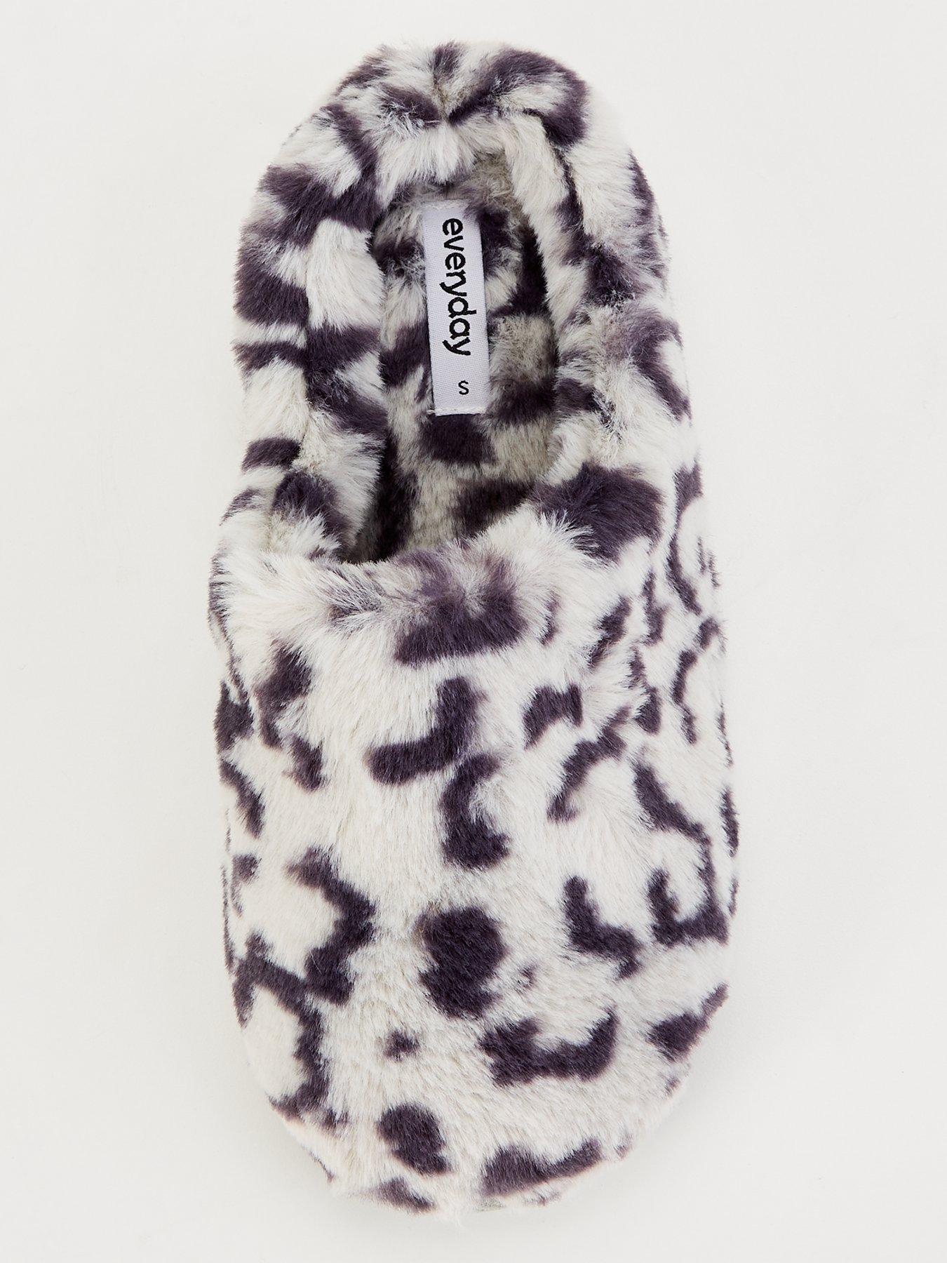 everyday-faux-fur-slipper-leopardoutfit