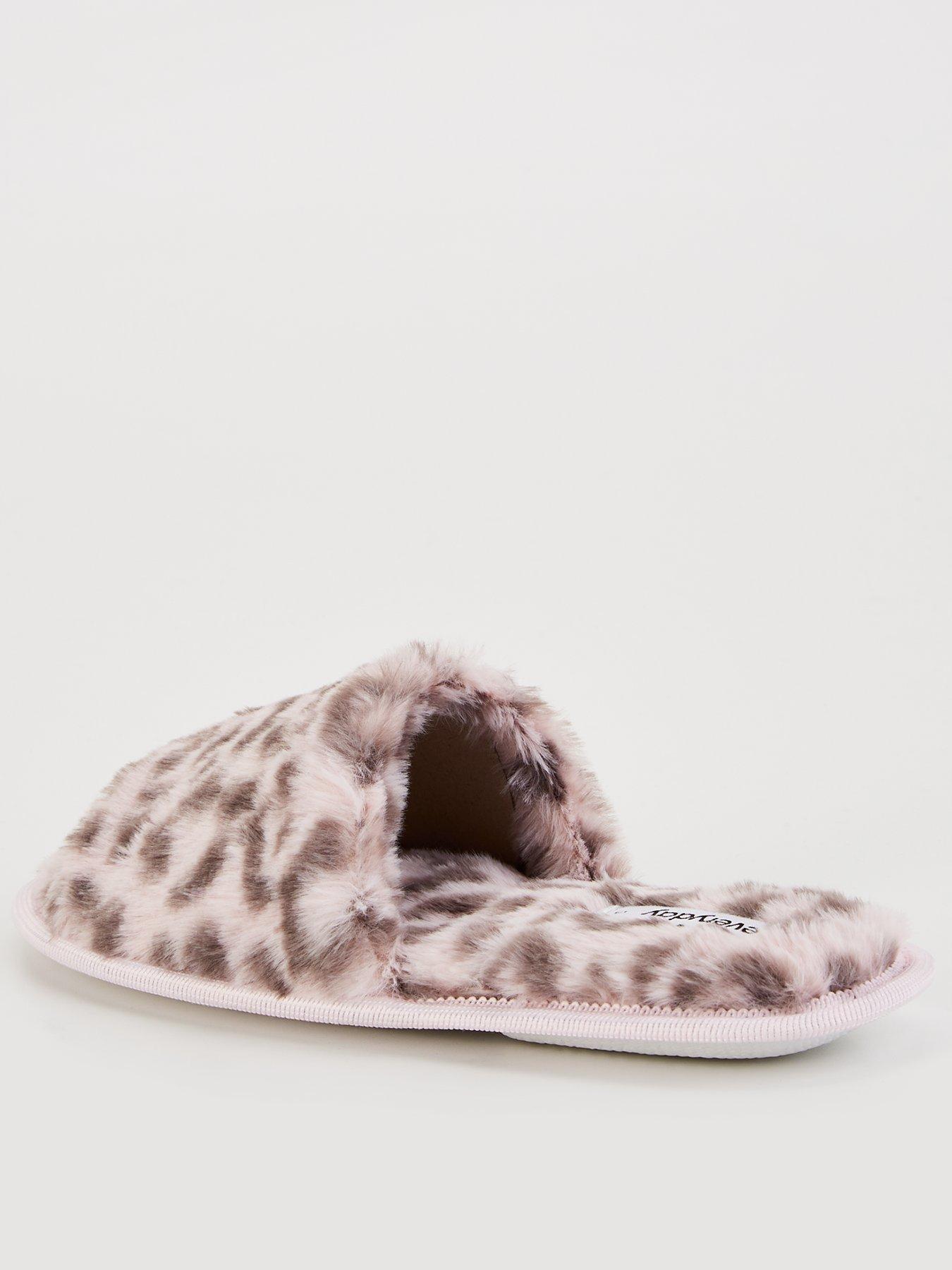 everyday-faux-fur-slider-slipper-leopard-printback