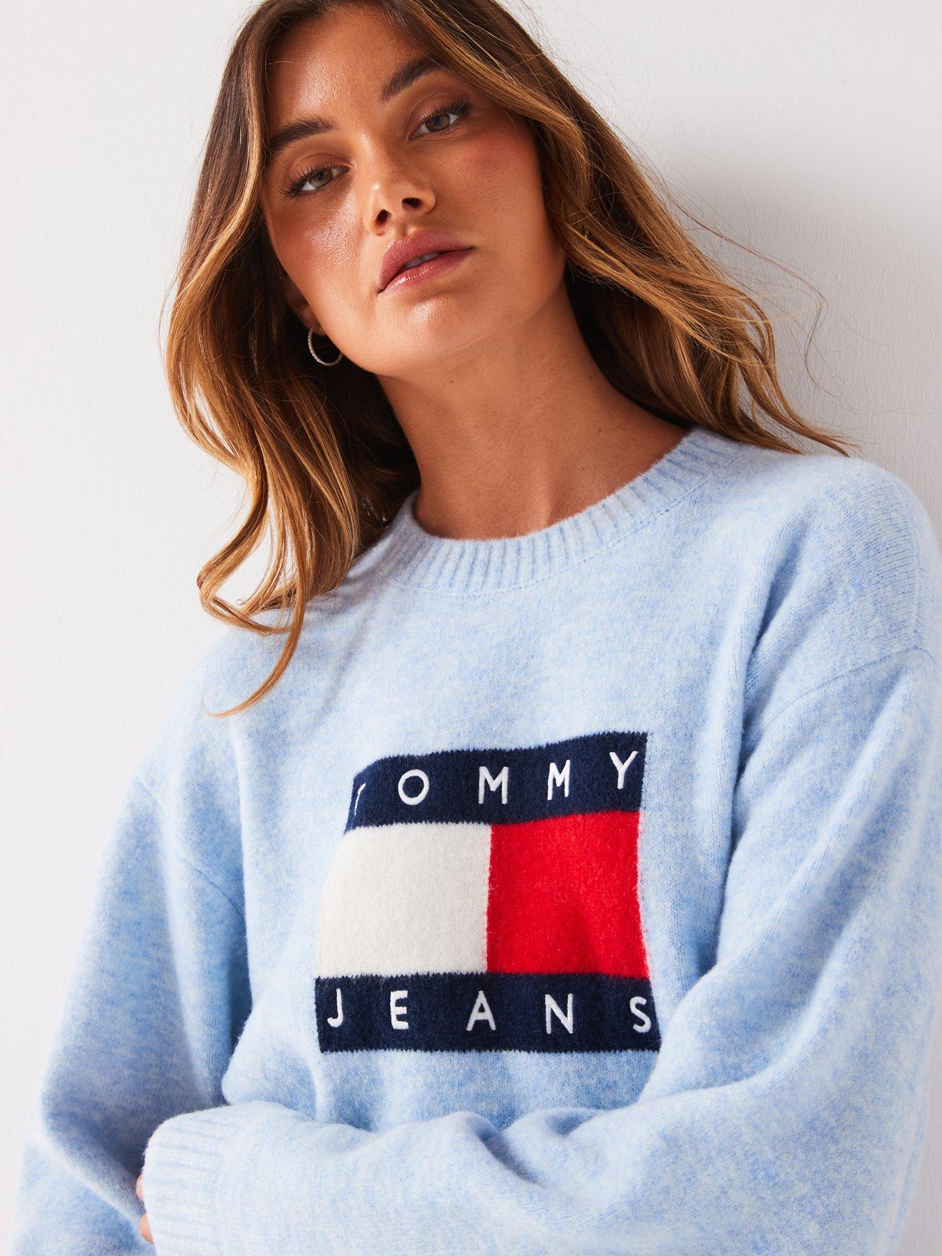 tommy-jeans-flag-logo-jumper-bluedetail