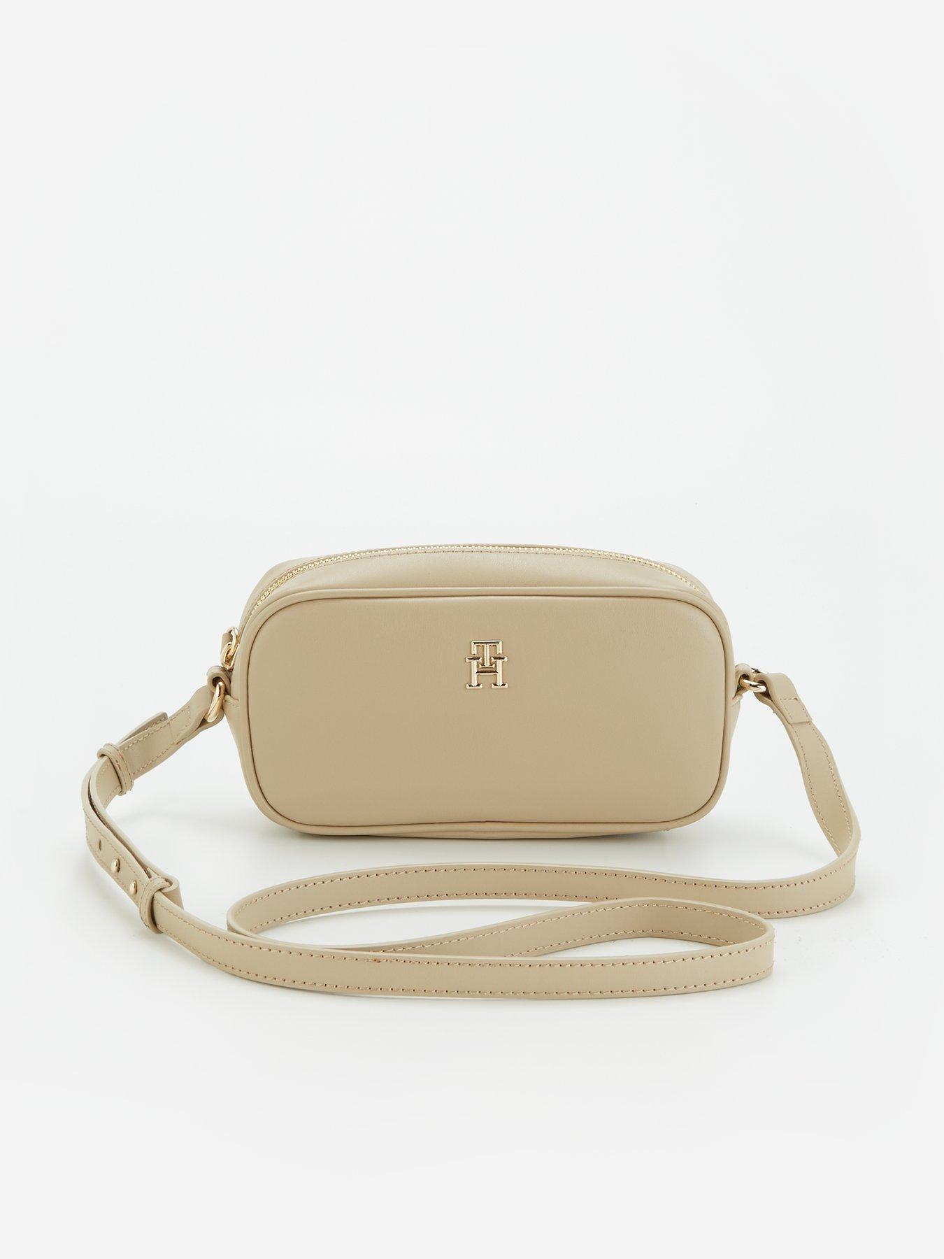 tommy-hilfiger-monogram-logo-camera-bag-beige