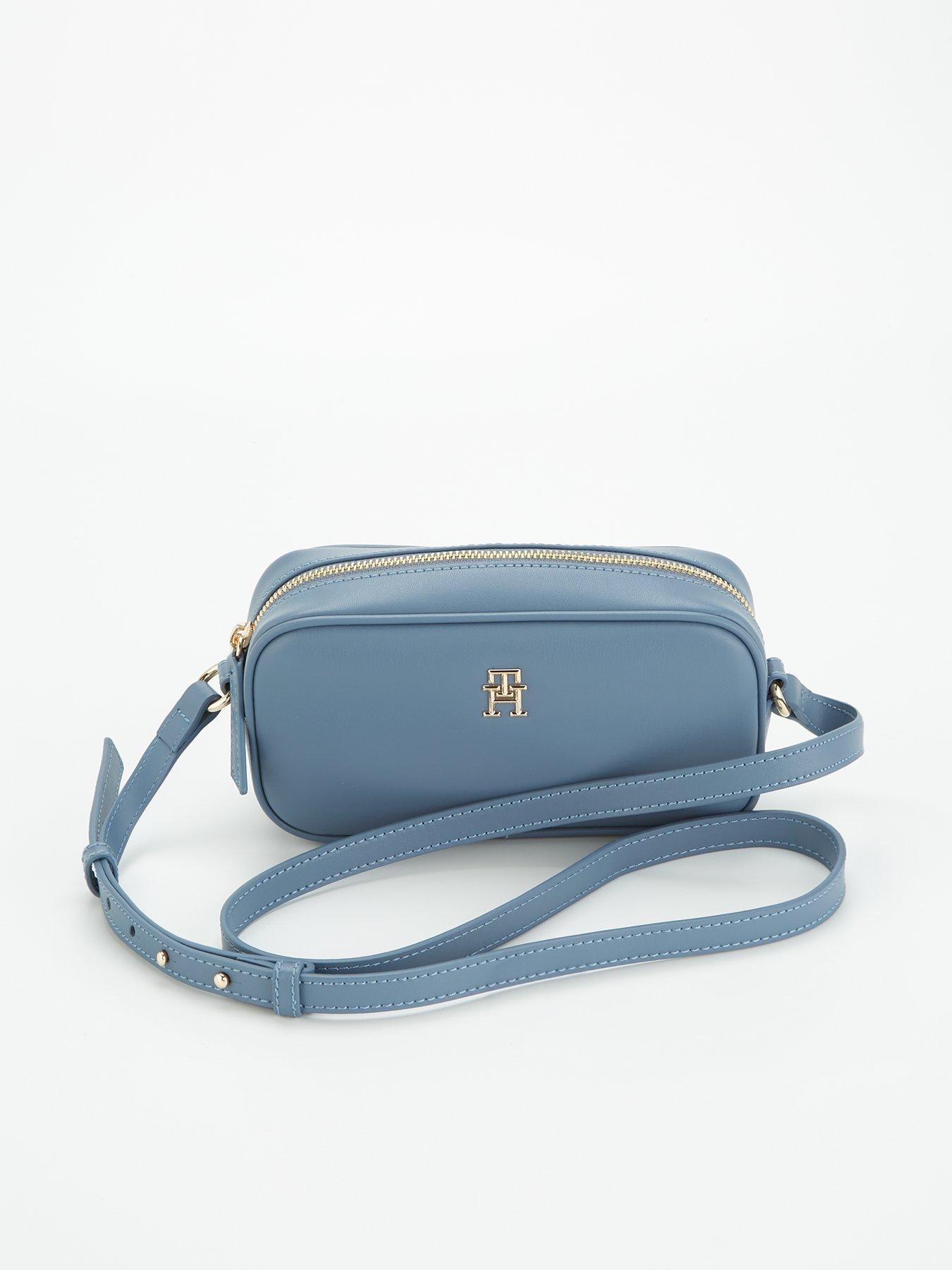 tommy-hilfiger-monogram-logo-camera-bag-blue