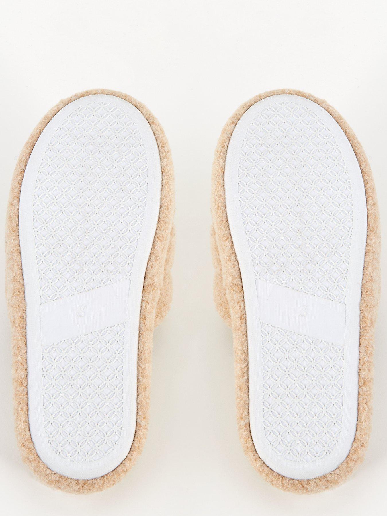 everyday-padded-slider-slipper-creamdetail