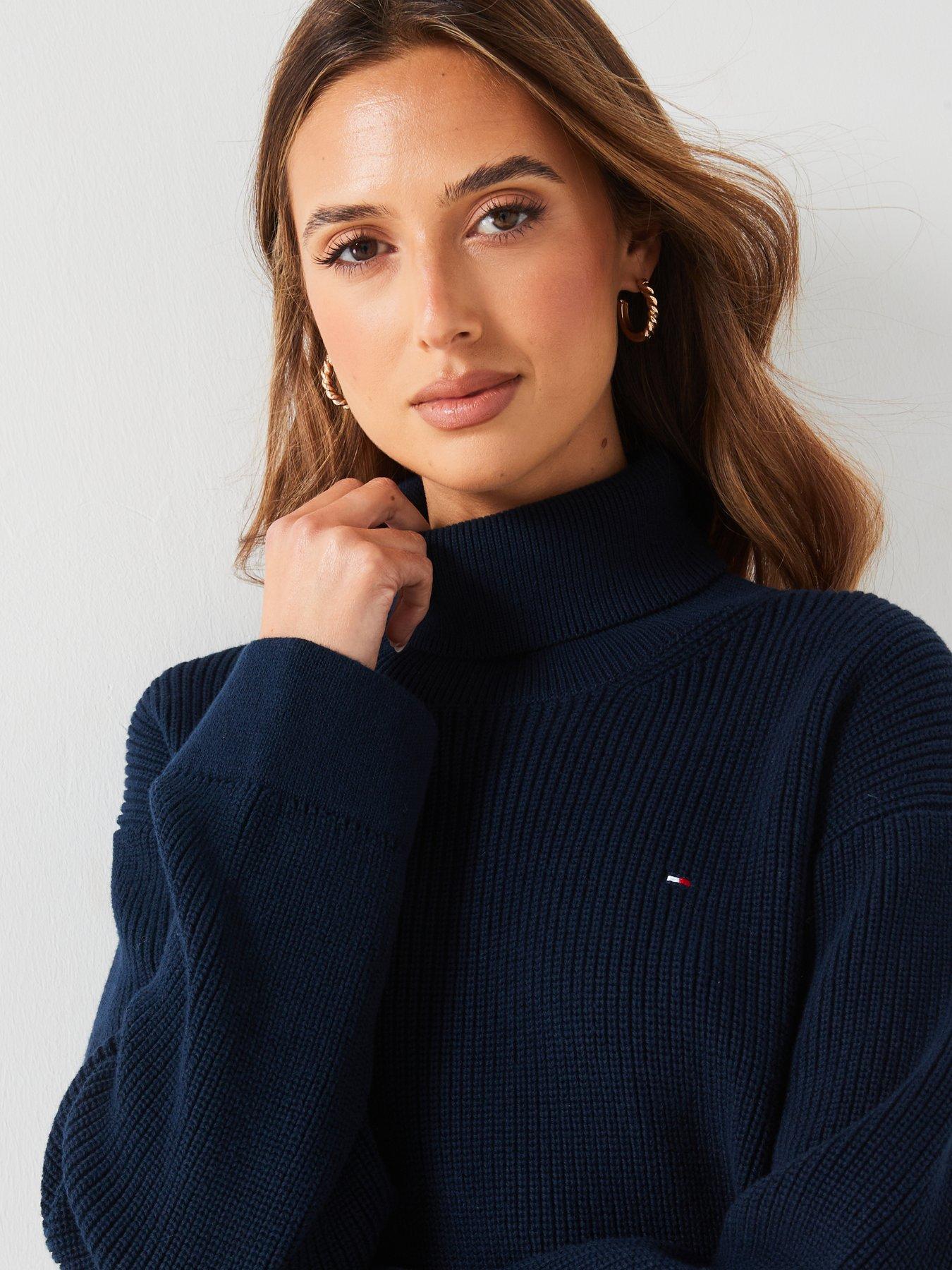 tommy-hilfiger-roll-neck-logo-jumper-navyoutfit