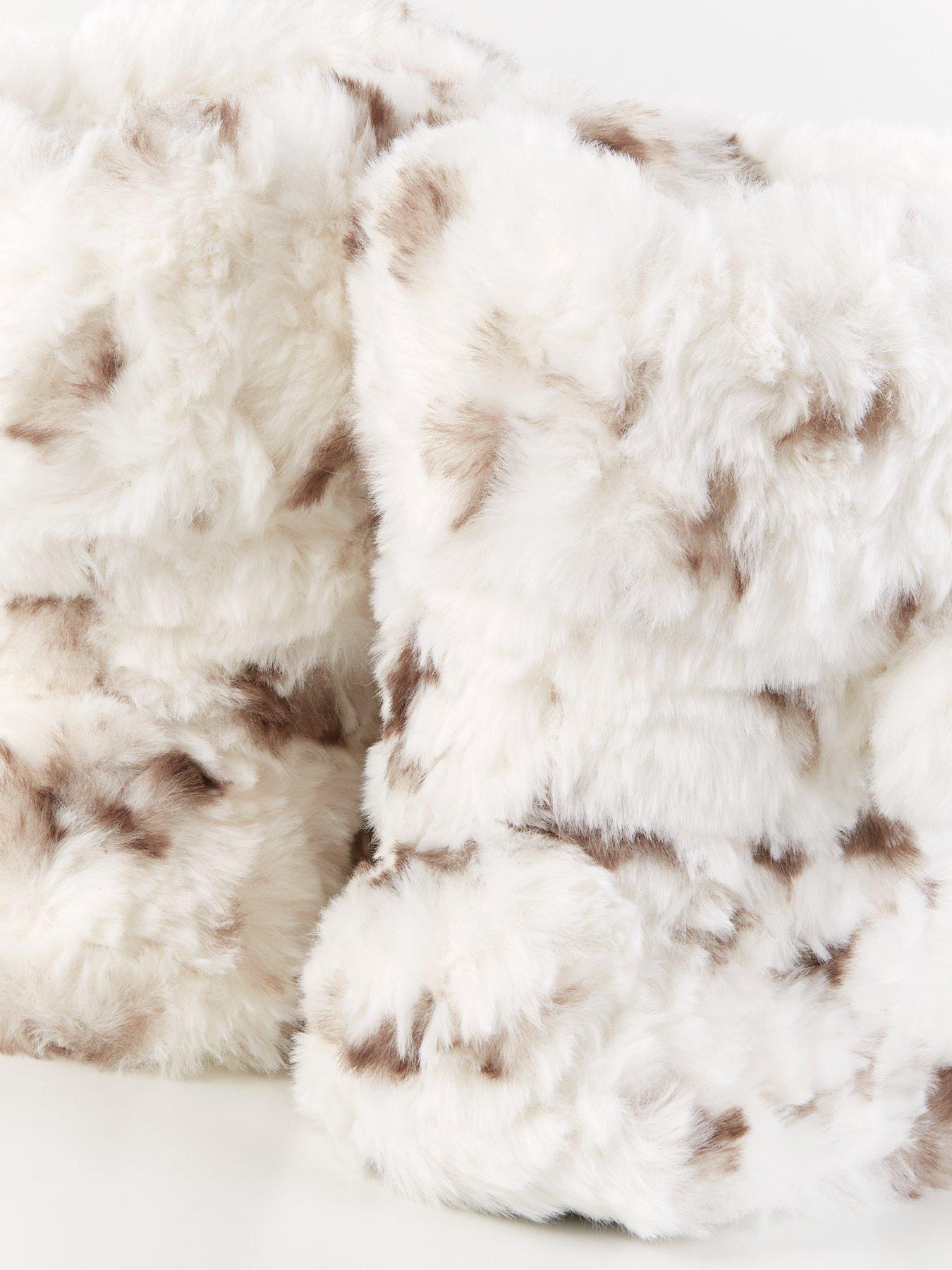 Image 7 of 7 of Everyday Leopard Slipper Boot With Poms - Grey