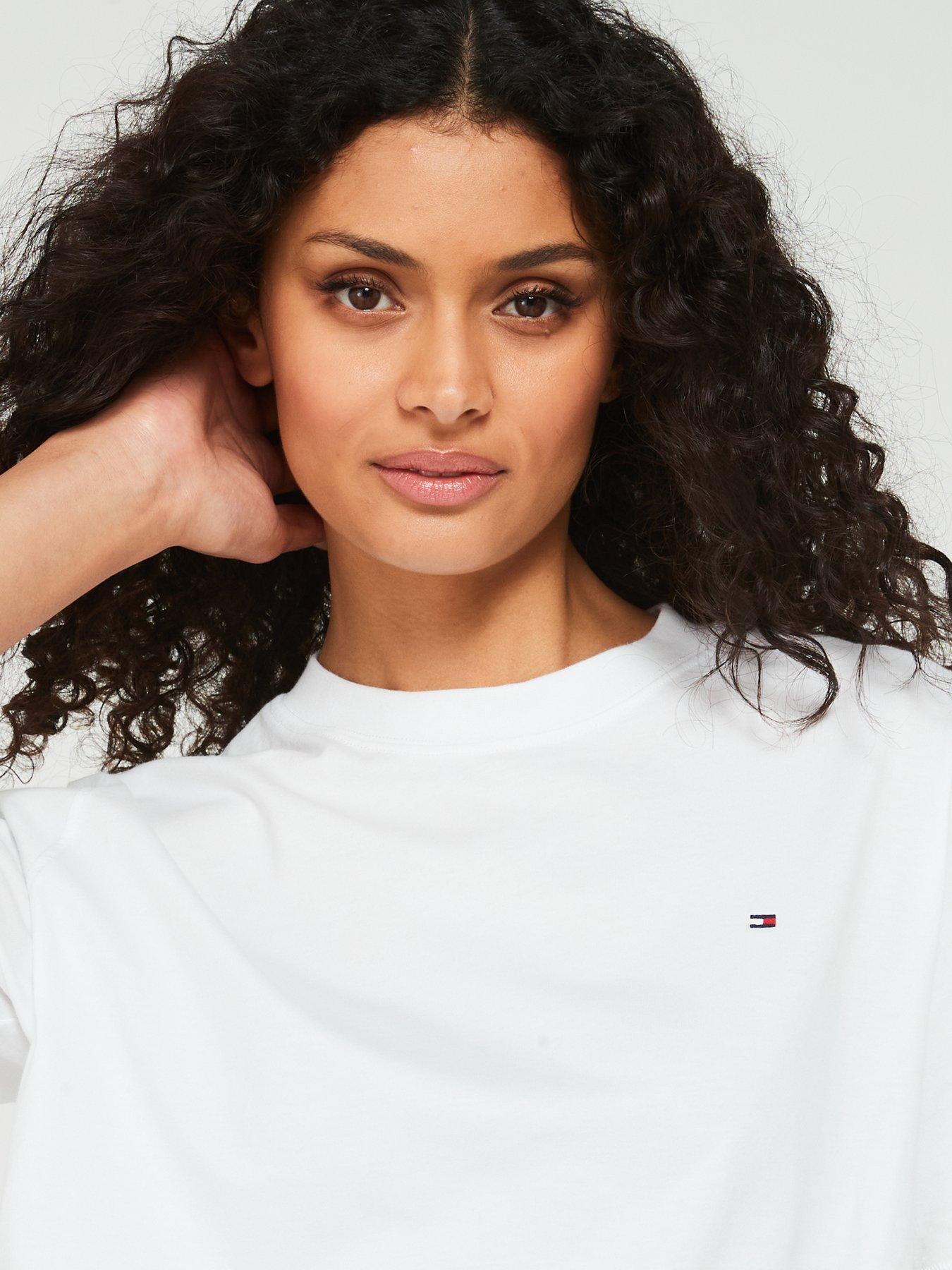 tommy-hilfiger-oversized-flag-logo-t-shirt-whiteoutfit