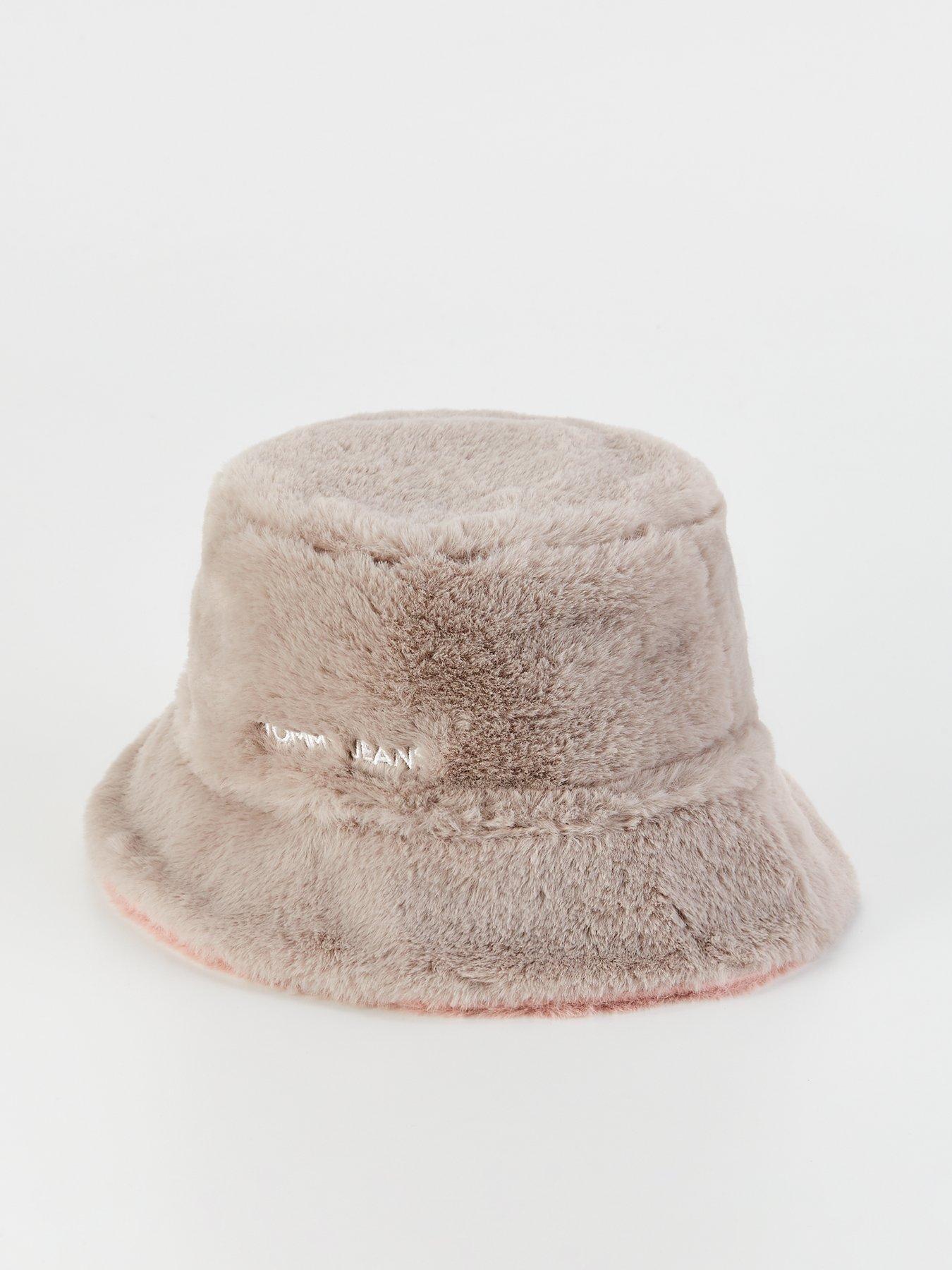 tommy-jeans-sherpa-bucket-hat-grey